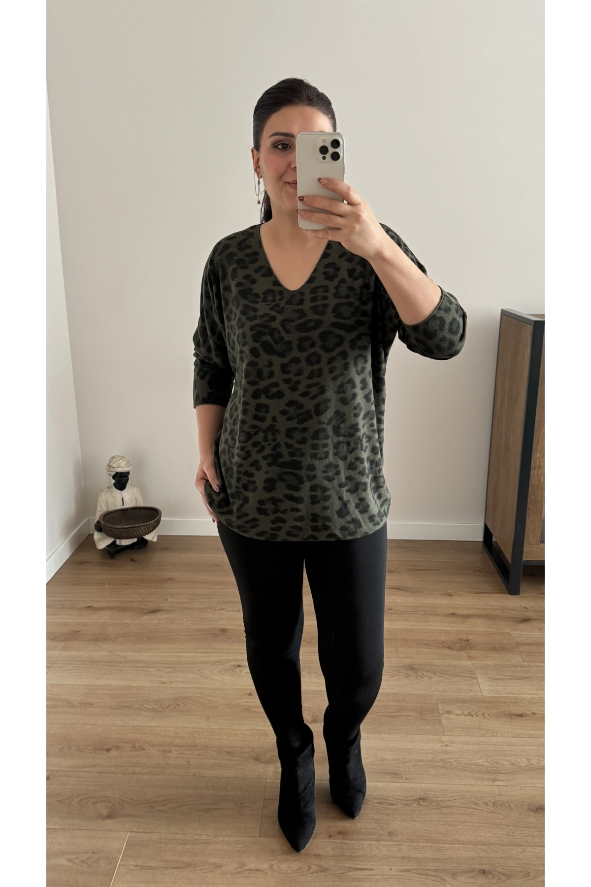 Leopar Desenli Acıyeşil İthal Bluz