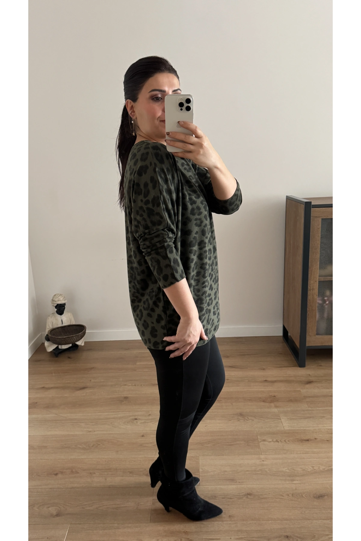 Leopar Desenli Acıyeşil İthal Bluz