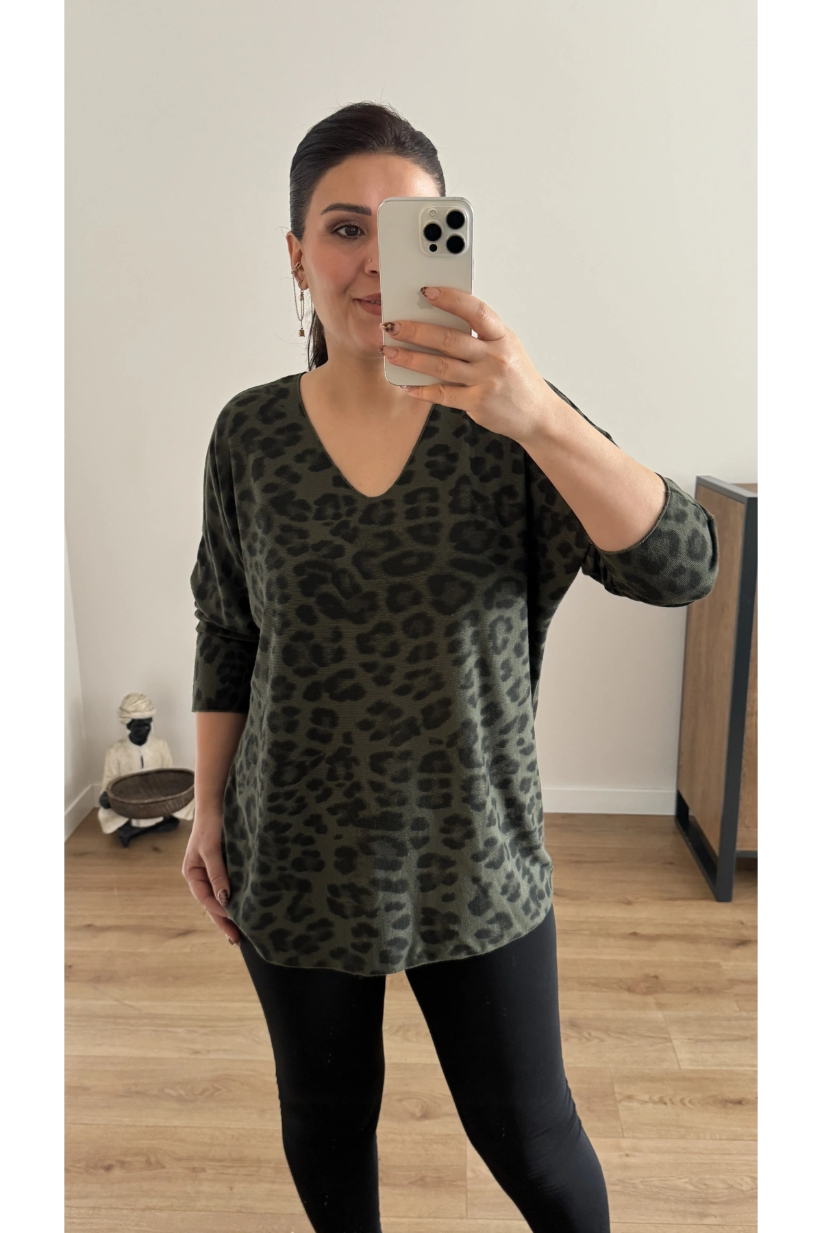 Leopar Desenli Acıyeşil İthal Bluz