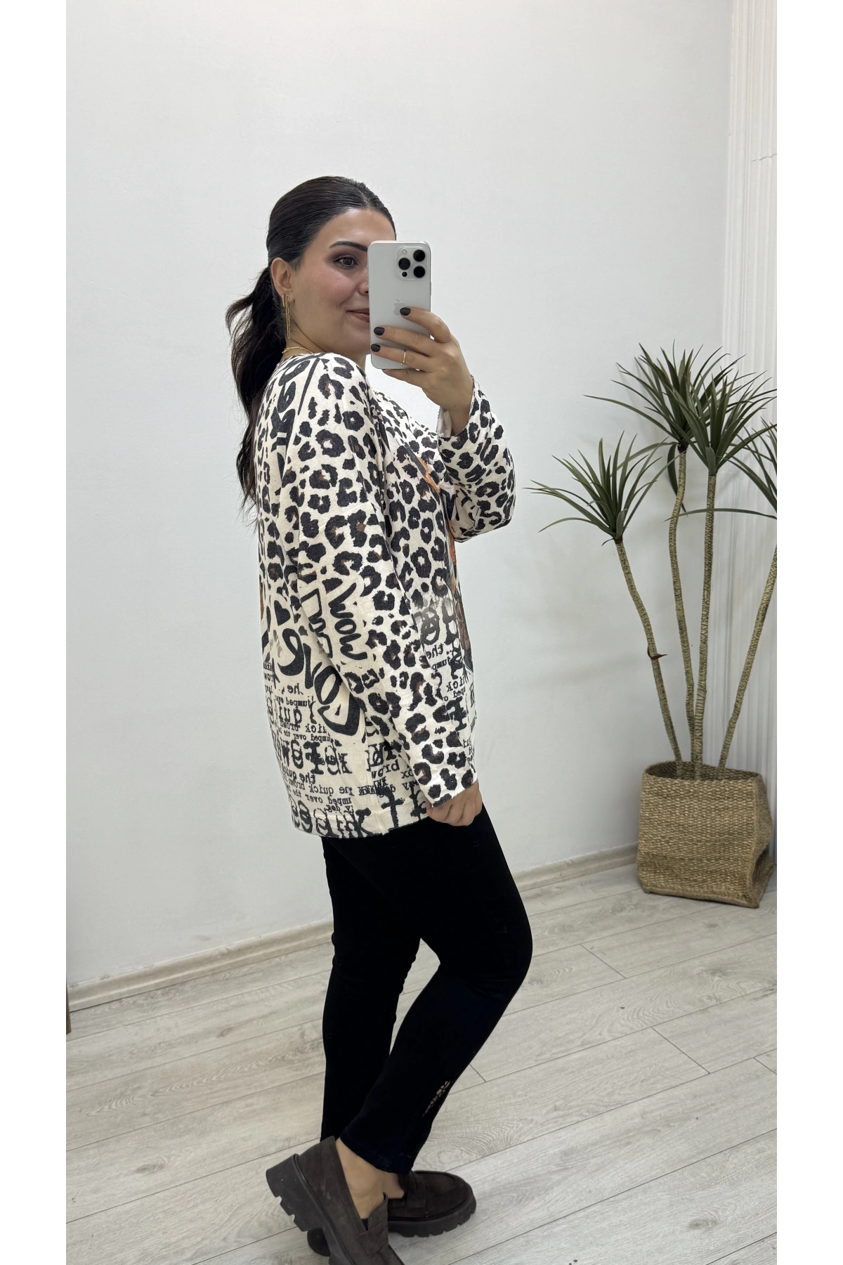 Leopar Desenli Ayıcık Baskılı Yumoş Bluz