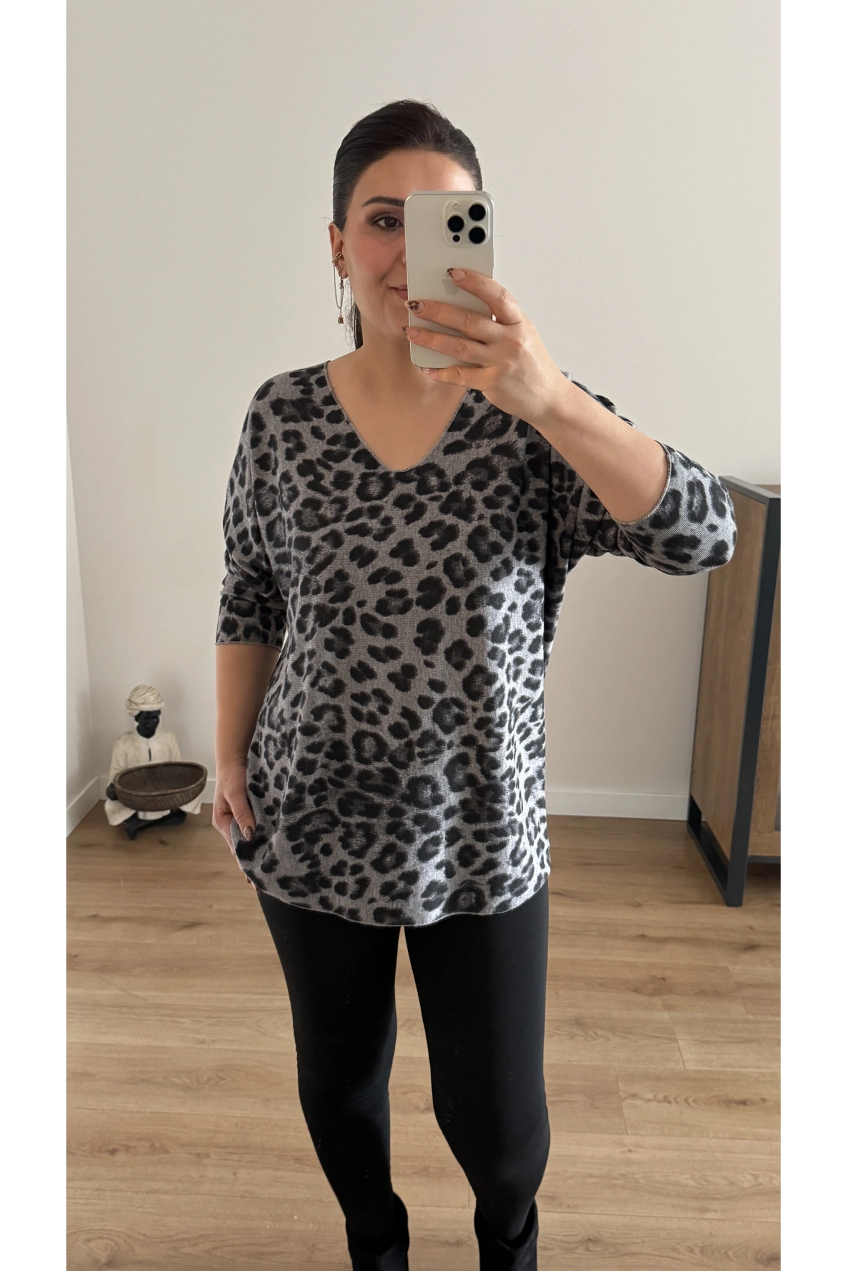 Leopar Desenli Gri Renk İthal Bluz