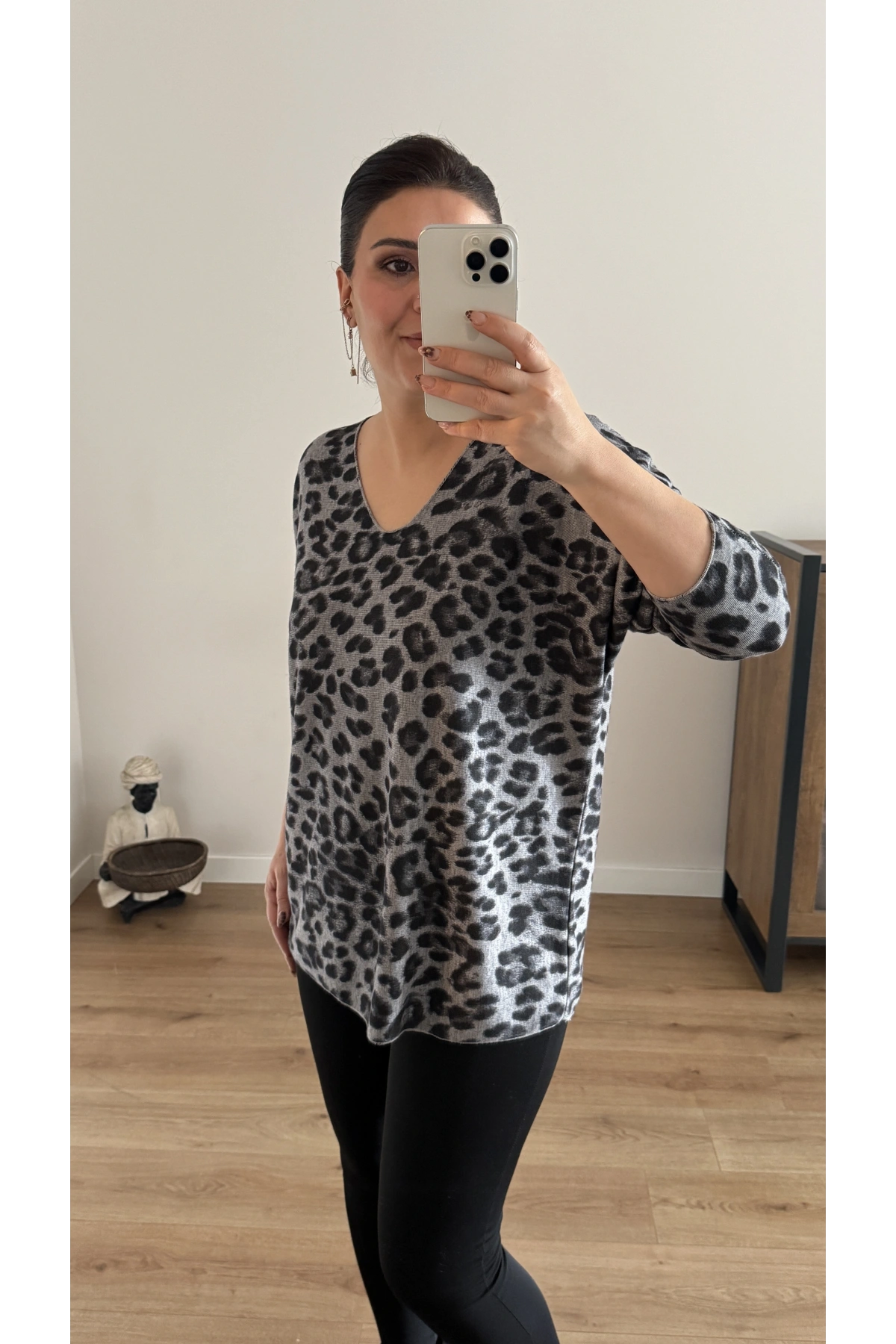 Leopar Desenli Gri Renk İthal Bluz