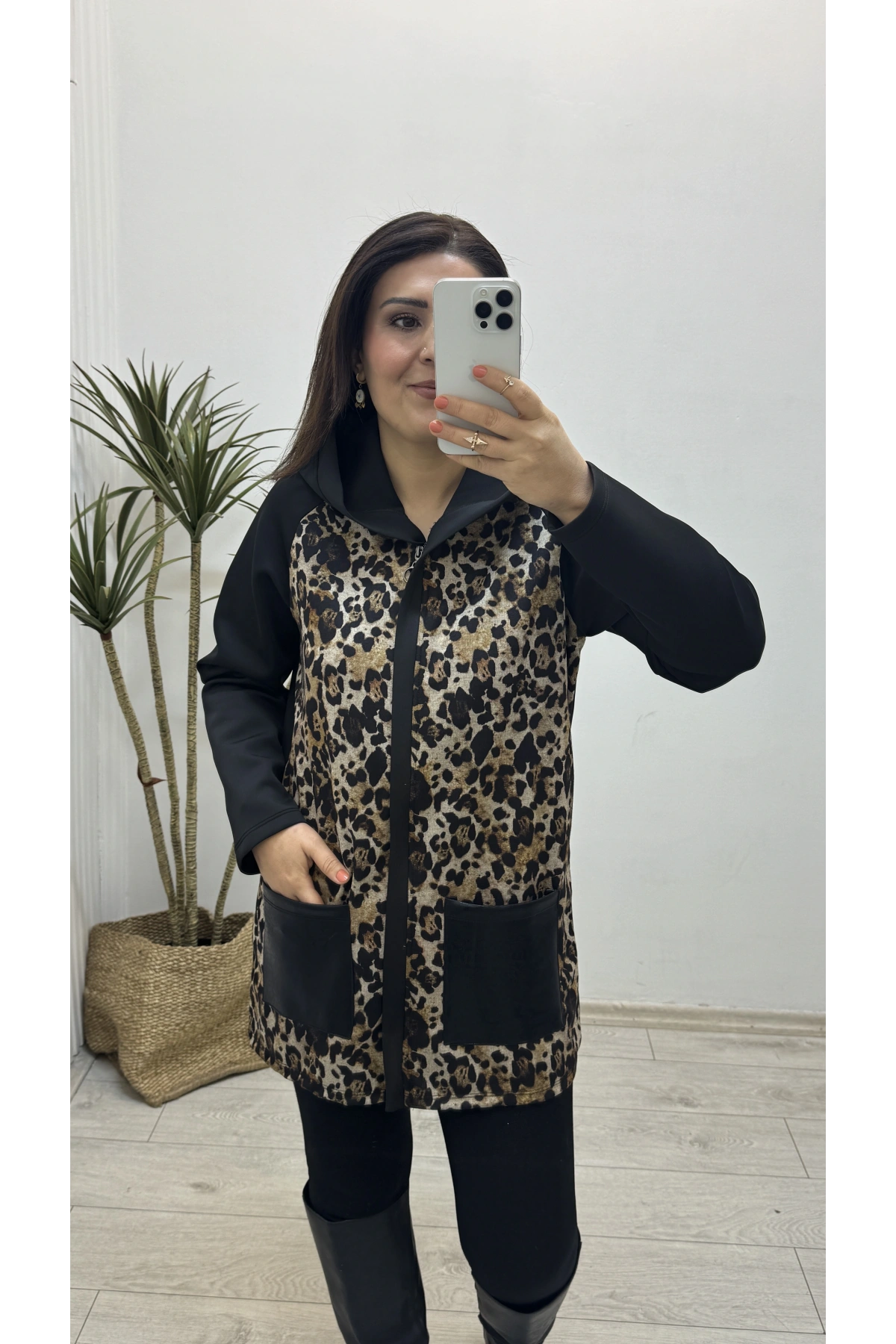 Leopar Desenli Kapüşonlu Ceket