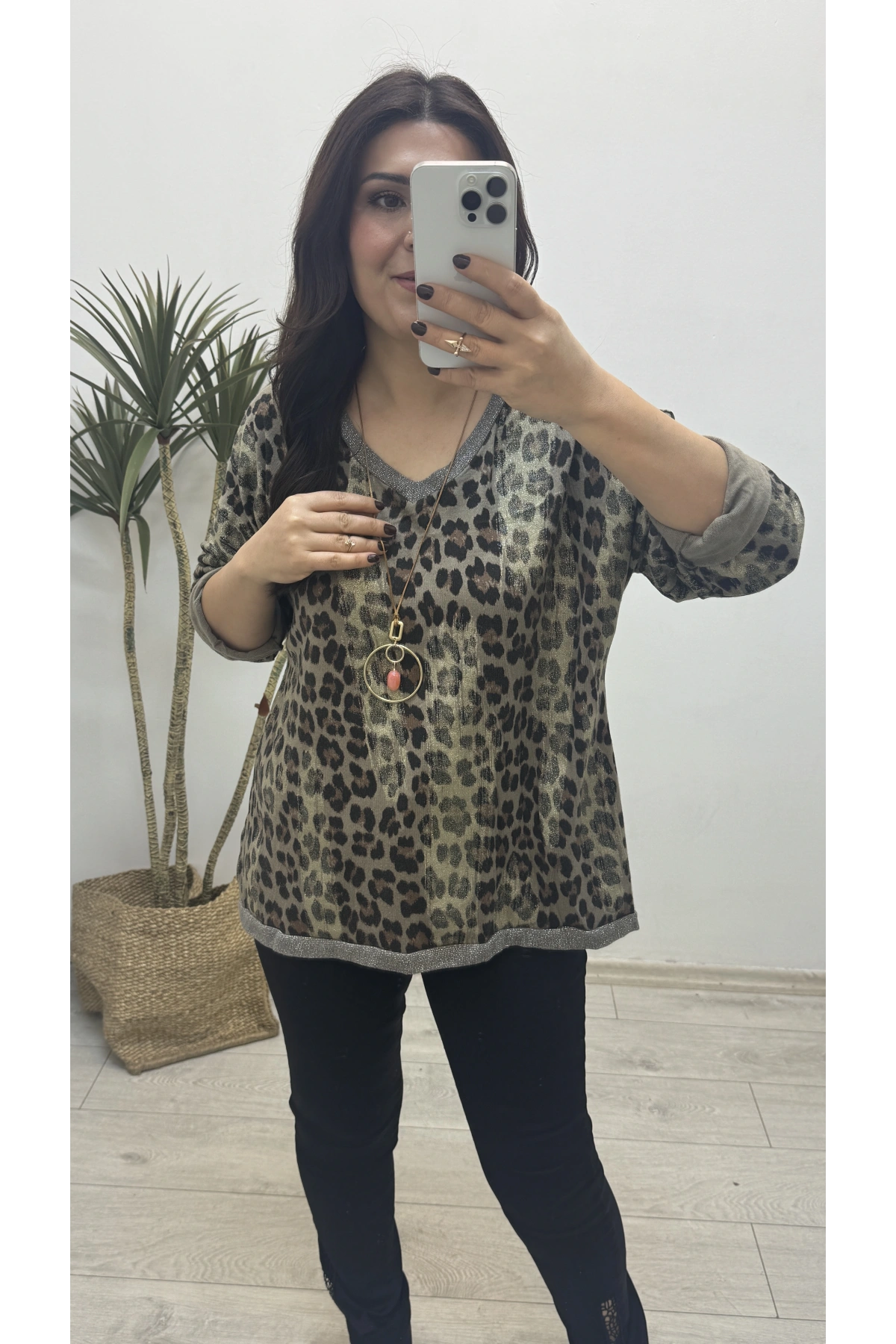 Leopar Sim Baskılı Açık Kahverengi Bluz