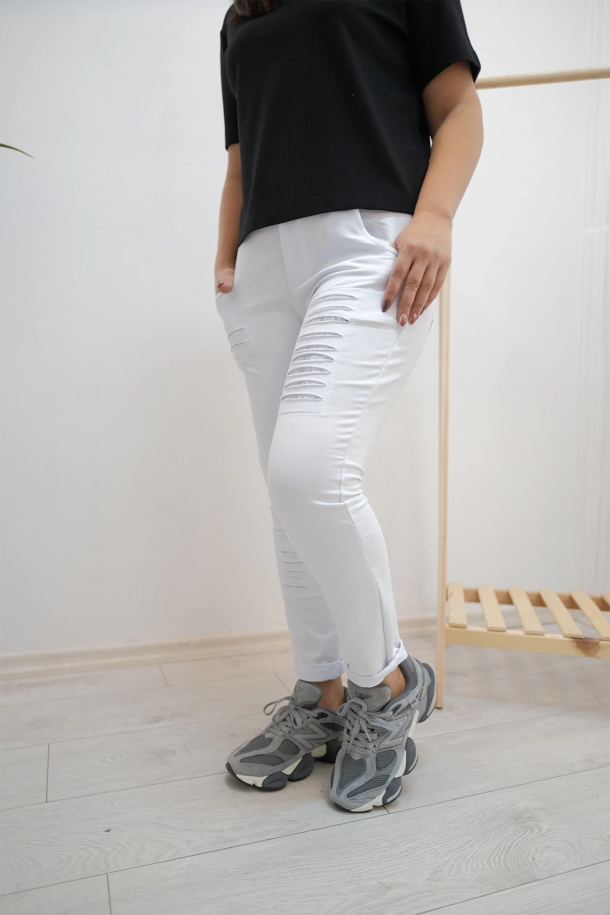 Beyaz Eşofman Altı