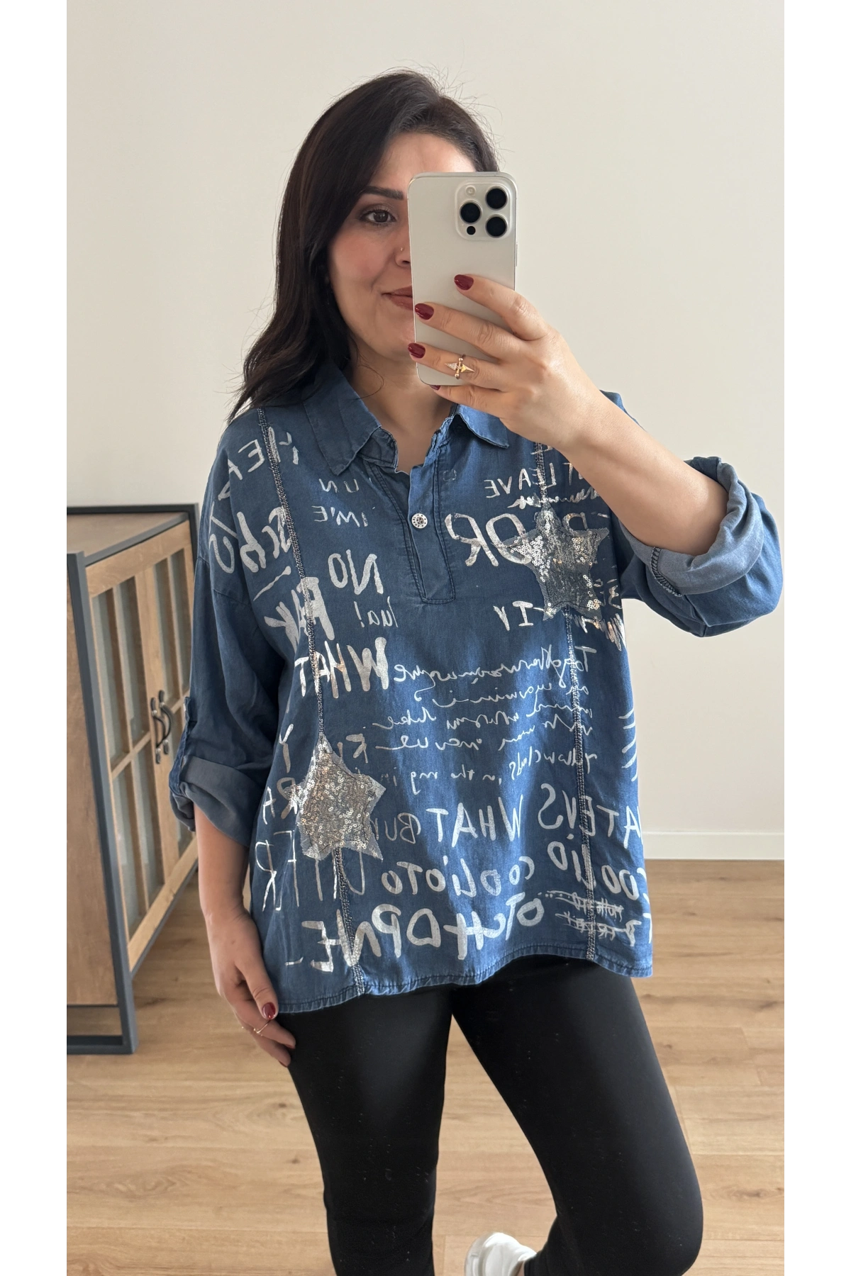 Üzeri Yazı Desenli Tensel Kumaş İthal Gömlek