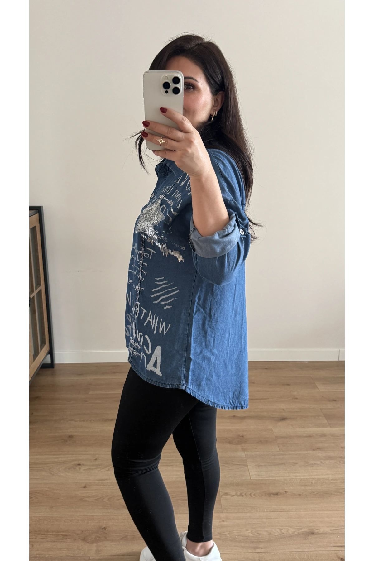 Üzeri Yazı Desenli Tensel Kumaş İthal Gömlek