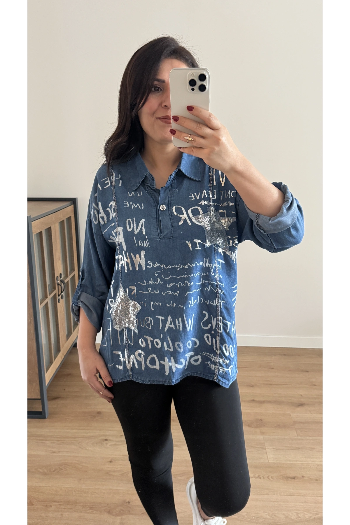 Üzeri Yazı Desenli Tensel Kumaş İthal Gömlek