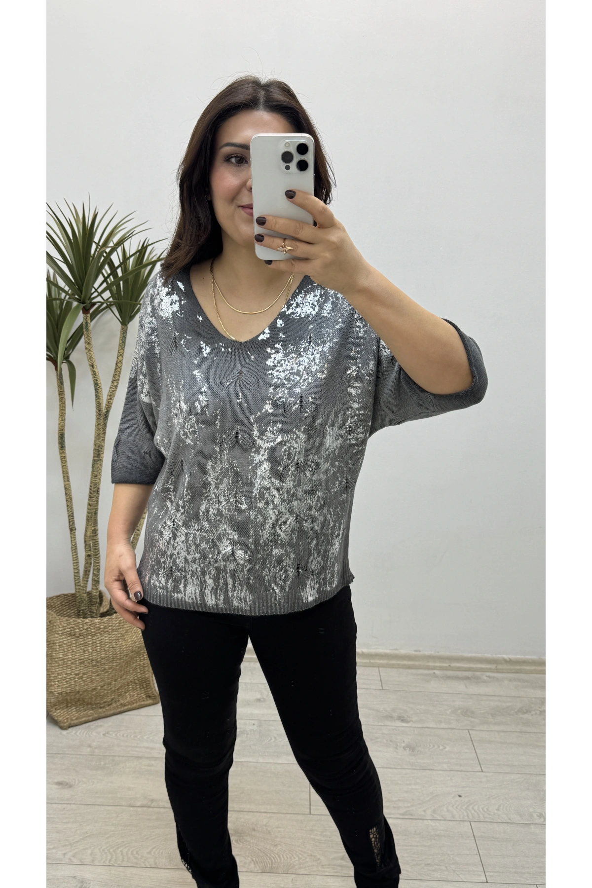 Varaklı Antrasit Rengi İthal Triko Bluz