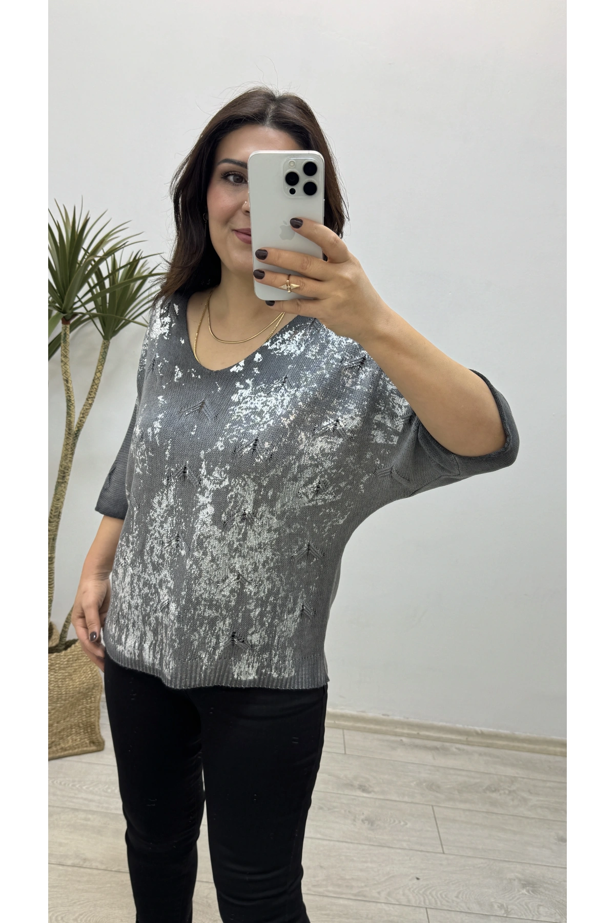 Varaklı Antrasit Rengi İthal Triko Bluz