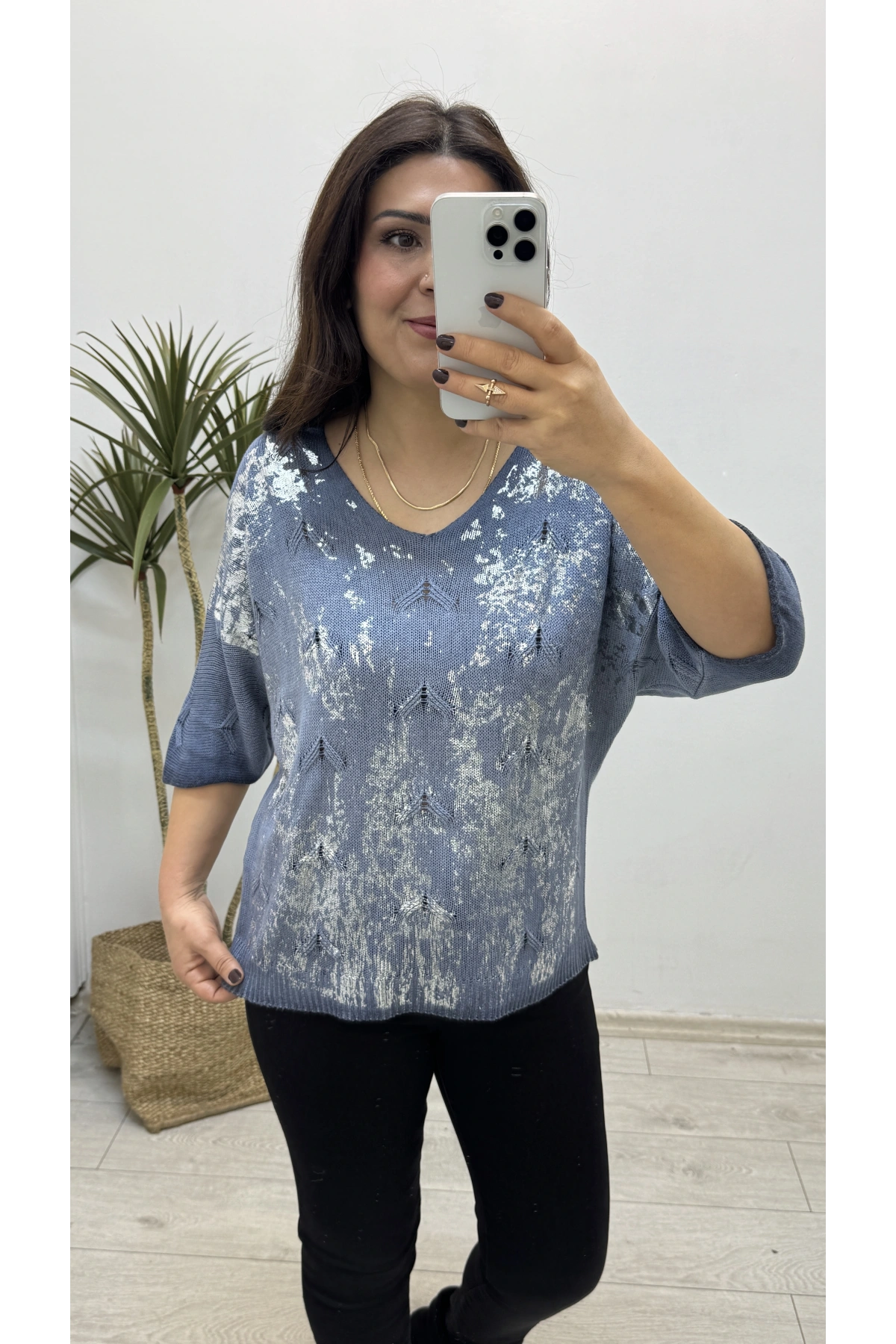 Varaklı İndigo Mavi İthal Triko Bluz