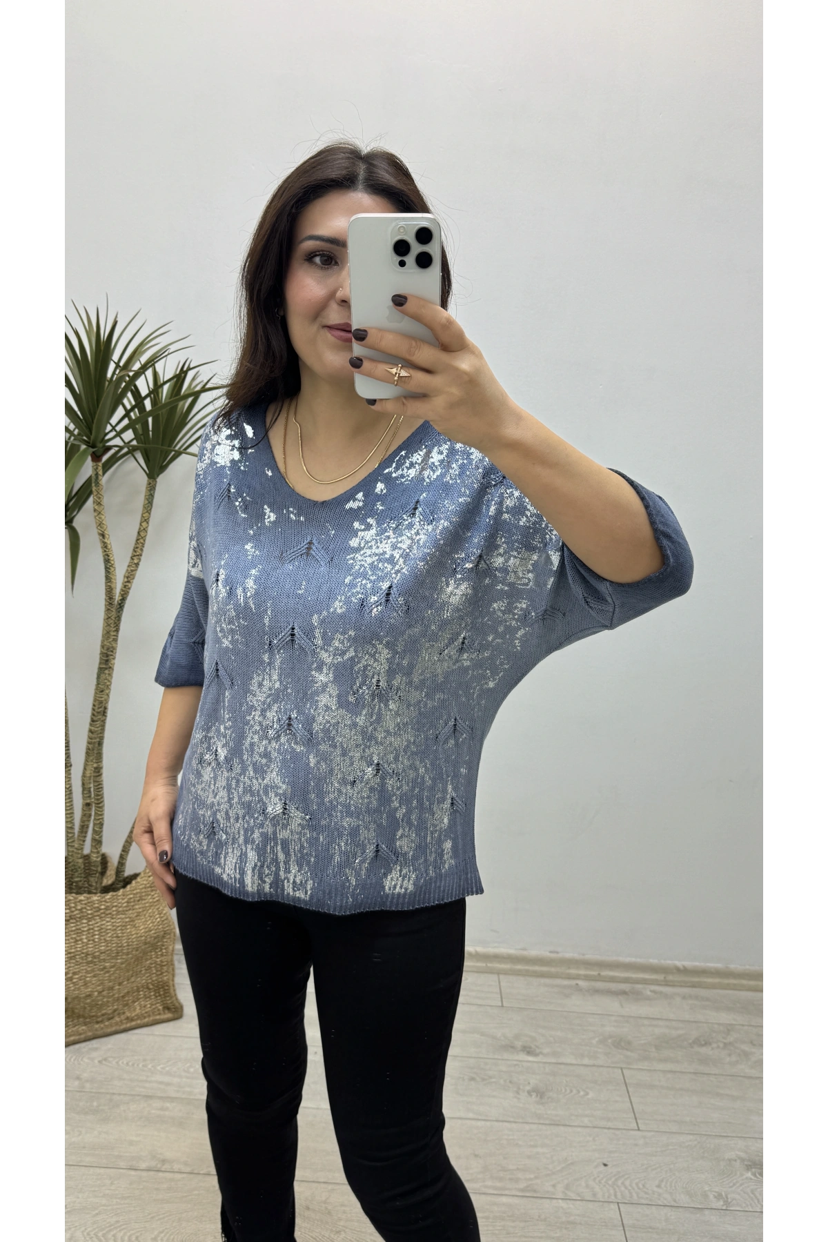 Varaklı İndigo Mavi İthal Triko Bluz