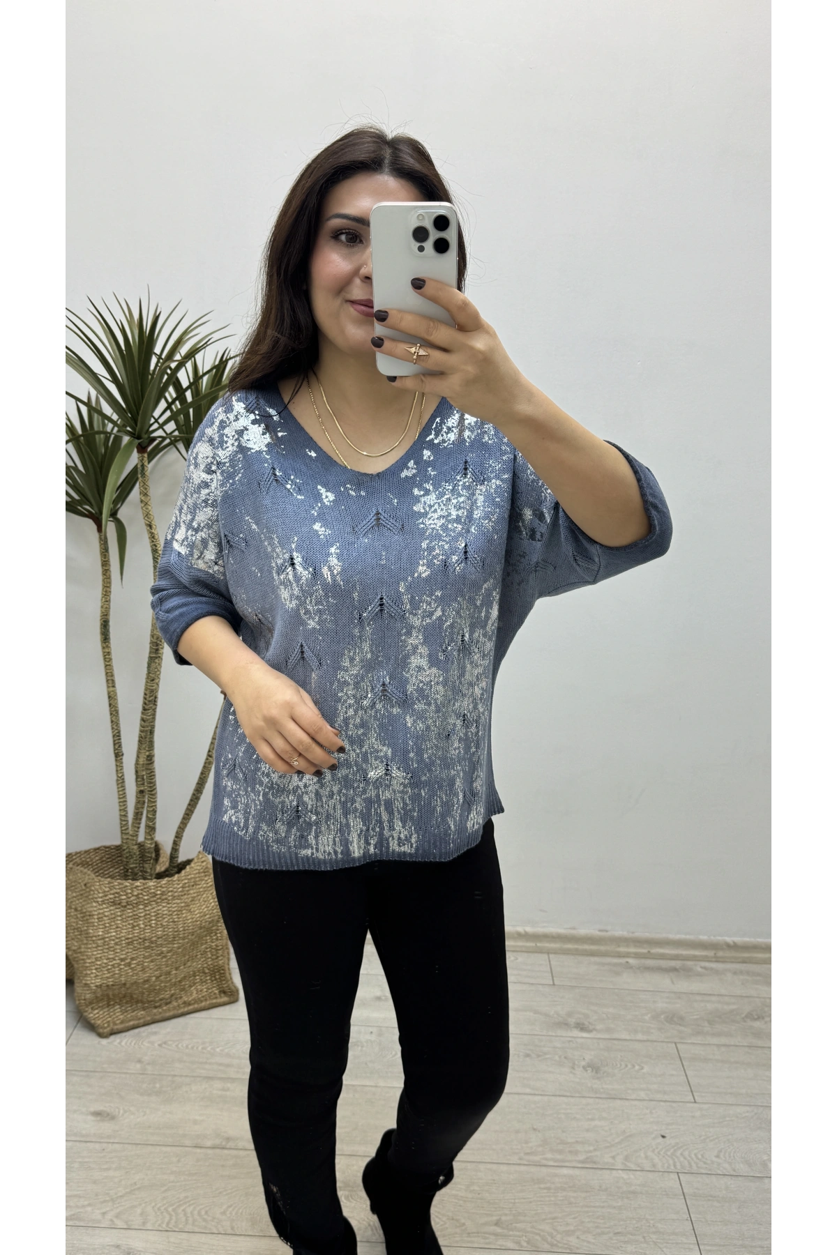 Varaklı İndigo Mavi İthal Triko Bluz