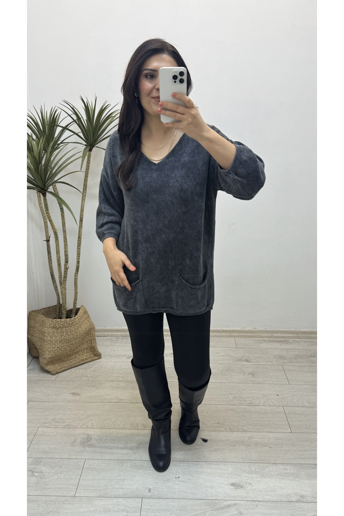 Yıkamalı Taşlanmış Cepli Antrasit Renk Triko