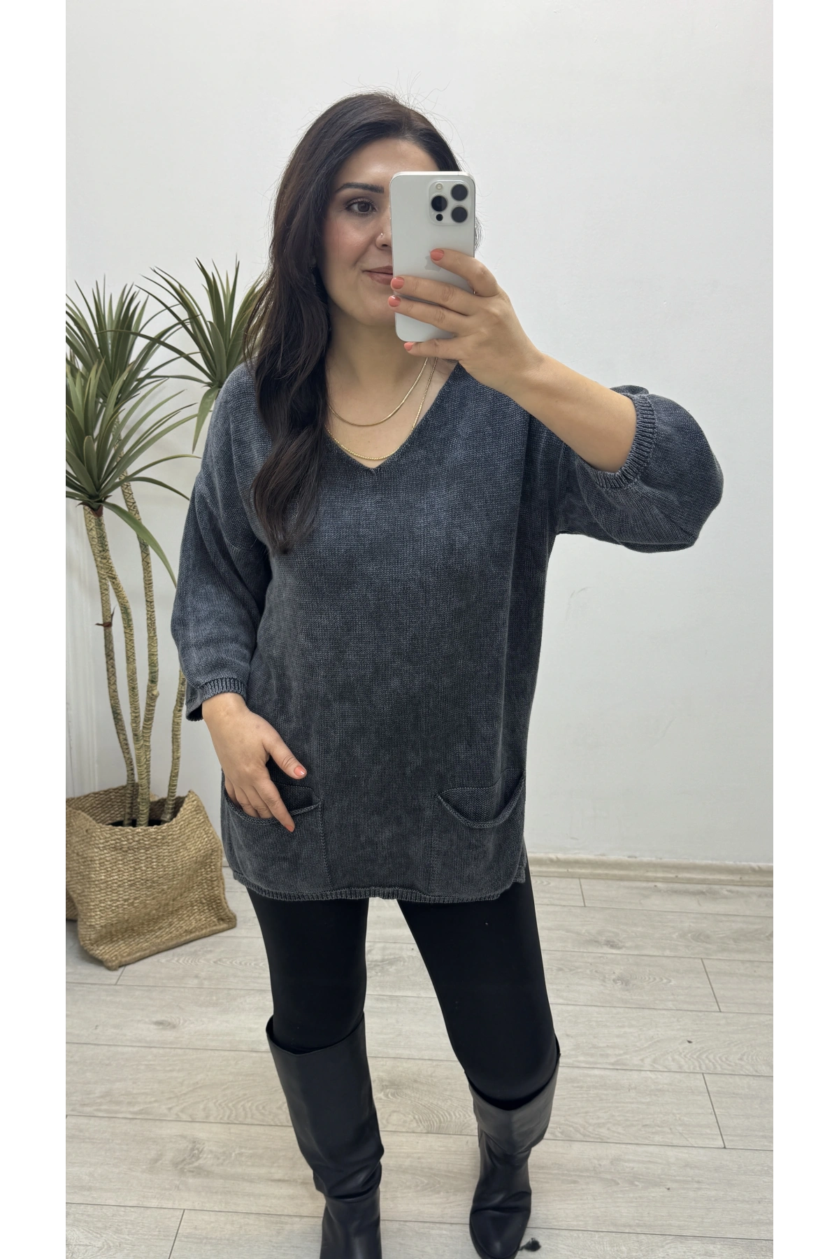 Yıkamalı Taşlanmış Cepli Antrasit Renk Triko