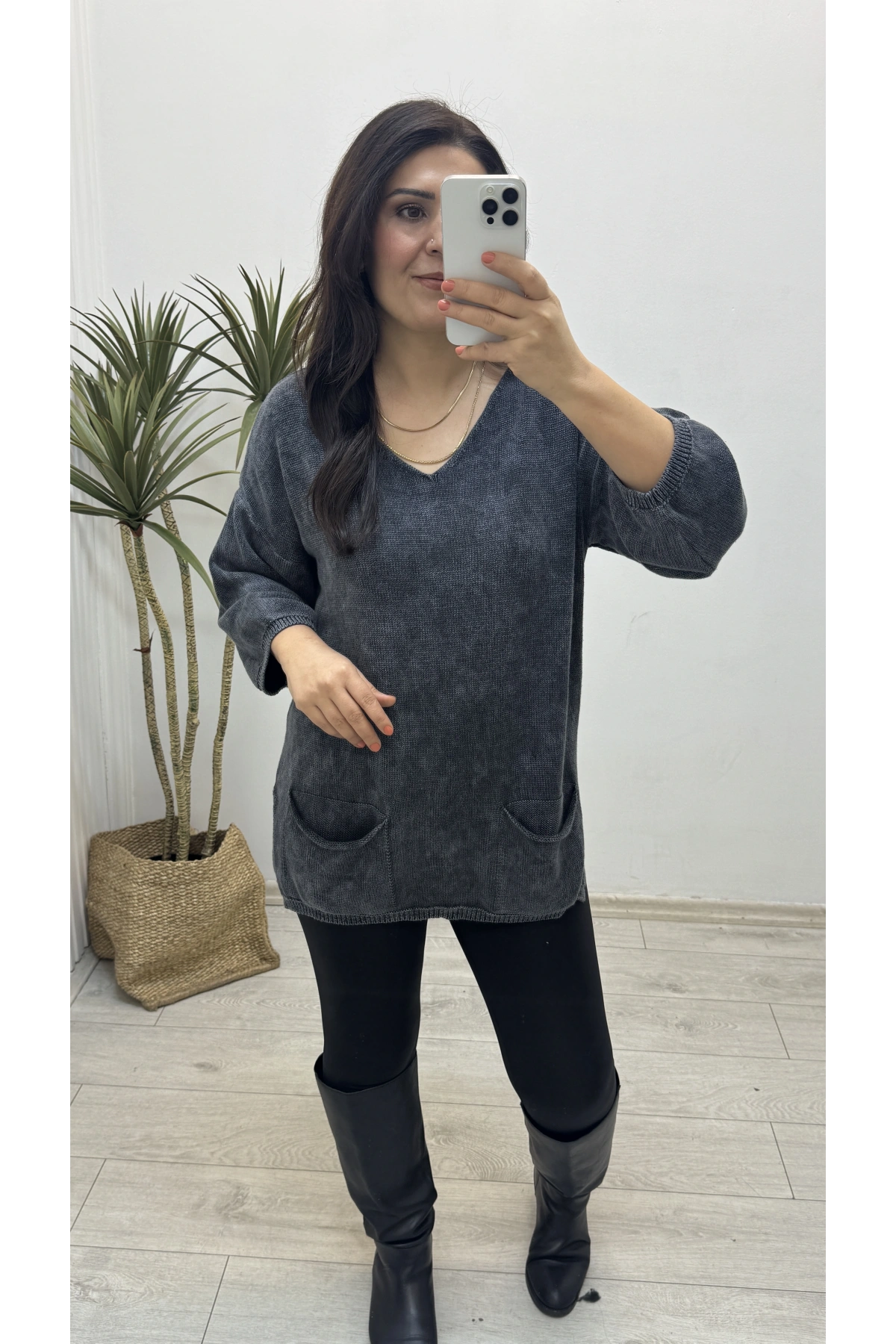 Yıkamalı Taşlanmış Cepli Antrasit Renk Triko