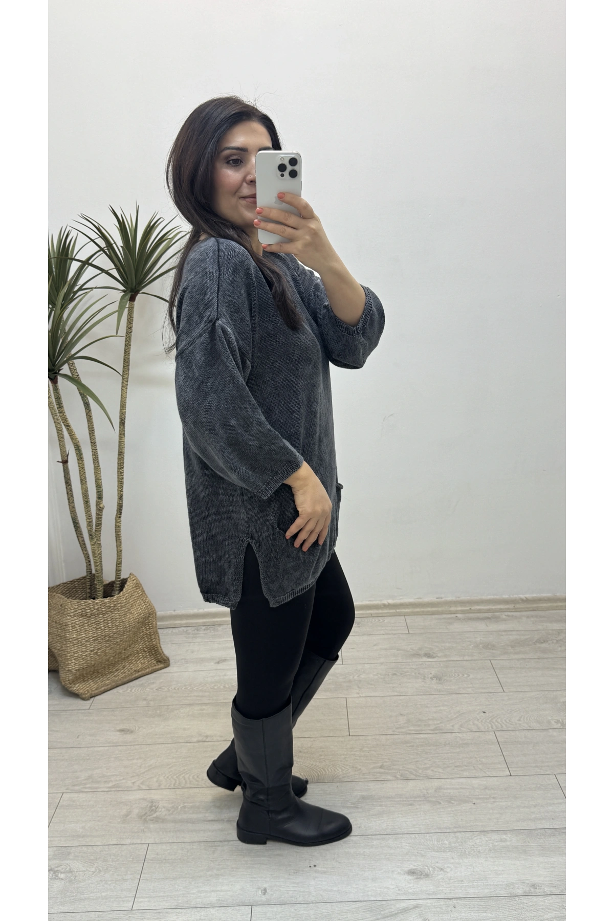 Yıkamalı Taşlanmış Cepli Antrasit Renk Triko