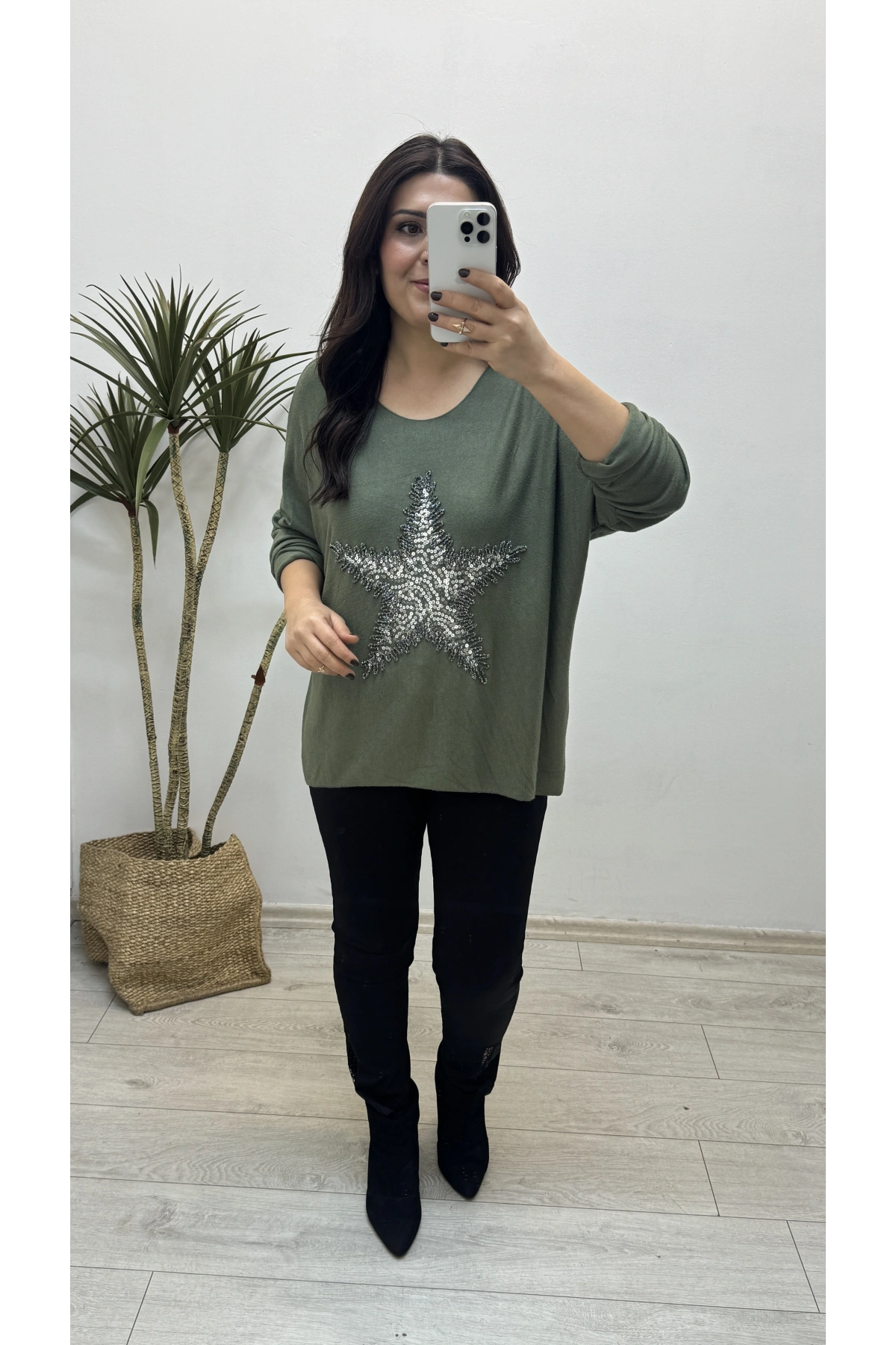 Yıldız Desenli Haki Yeşil İthal Bluz