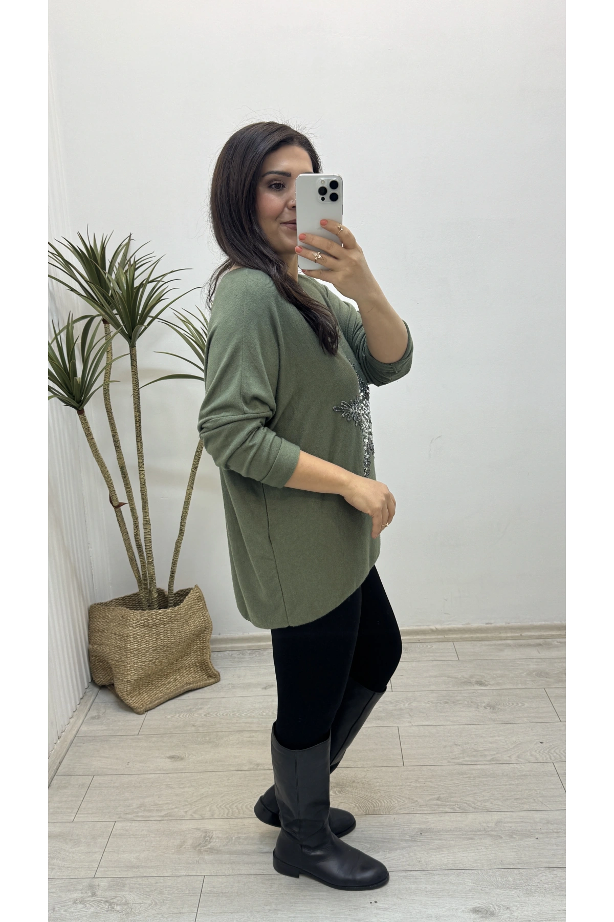 Yıldız Desenli Haki Yeşil İthal Bluz