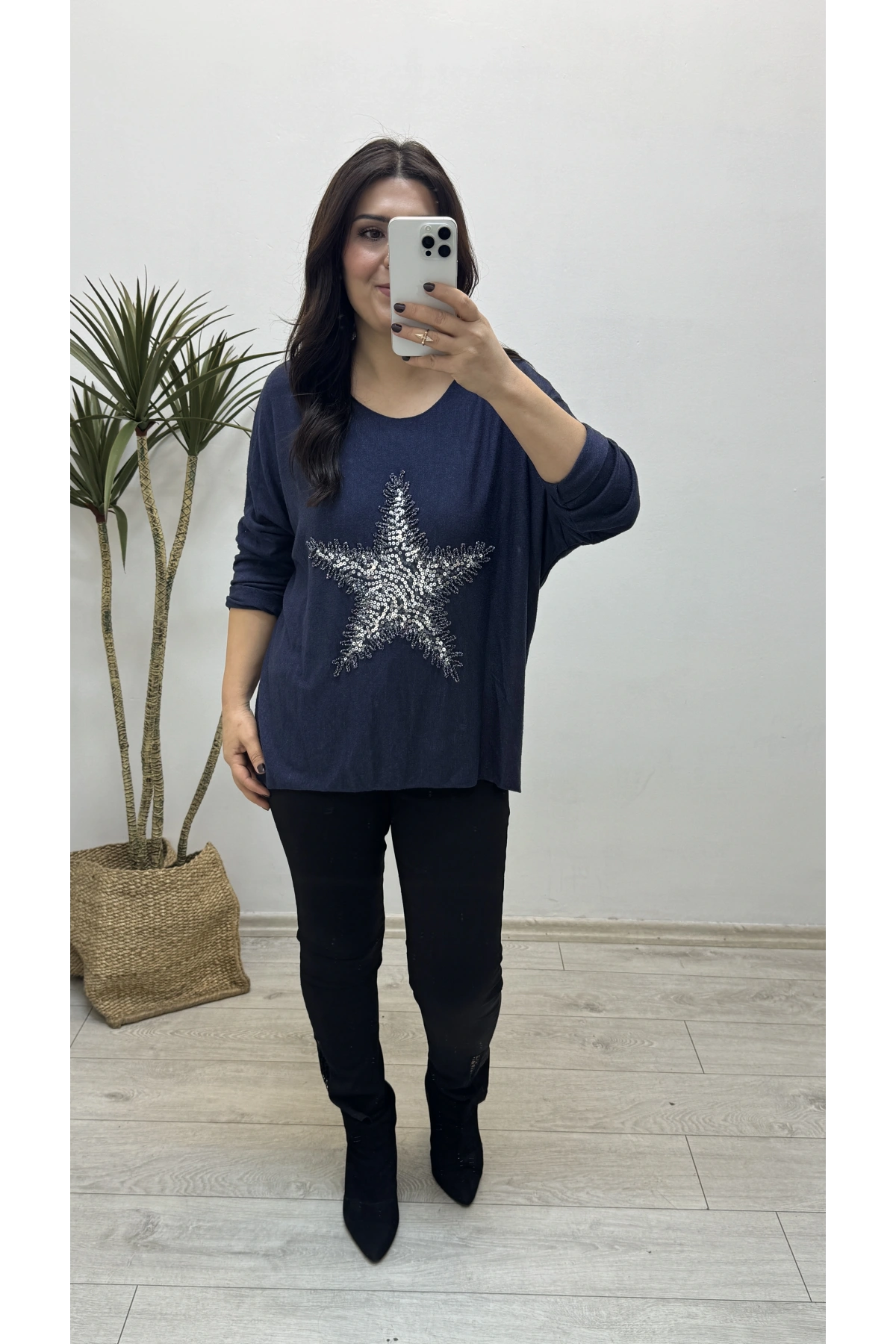 Yıldız Desenli Lacivert İthal Bluz