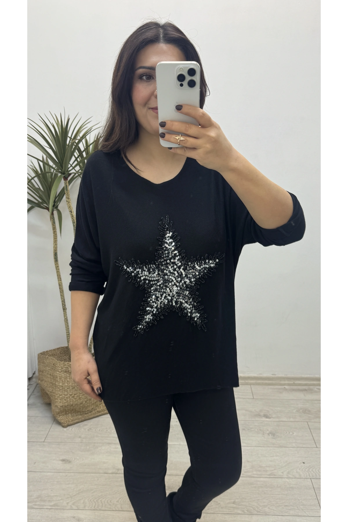 Yıldız Desenli Siyah İthal Bluz