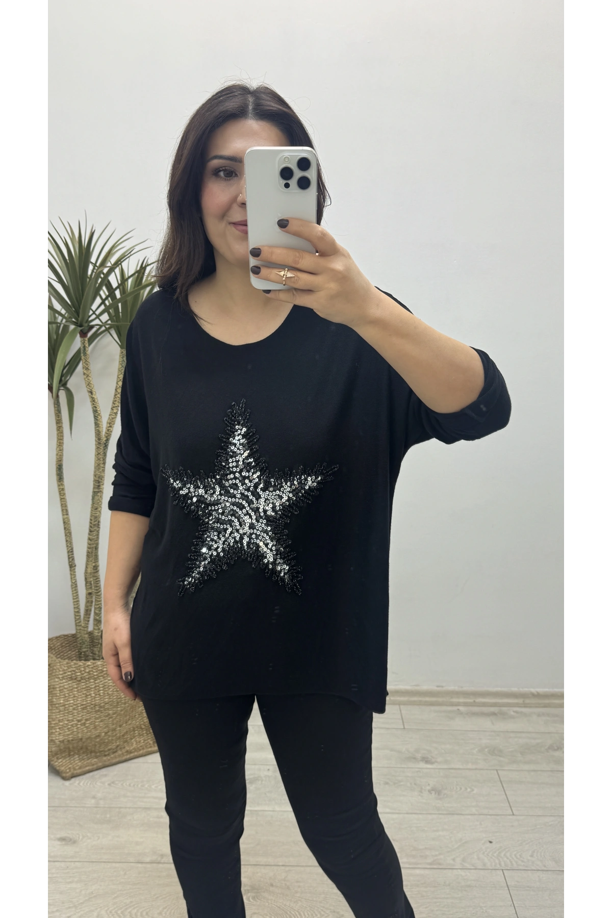 Yıldız Desenli Siyah İthal Bluz