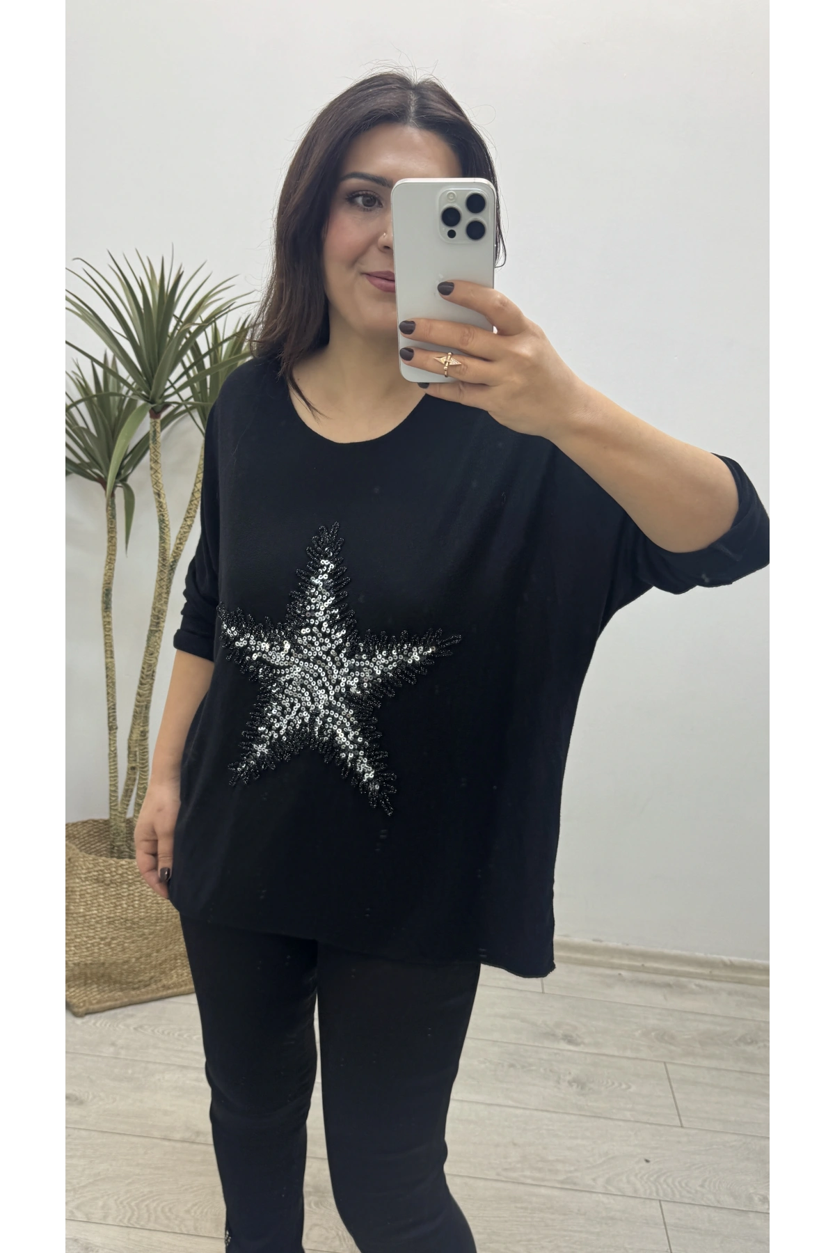 Yıldız Desenli Siyah İthal Bluz