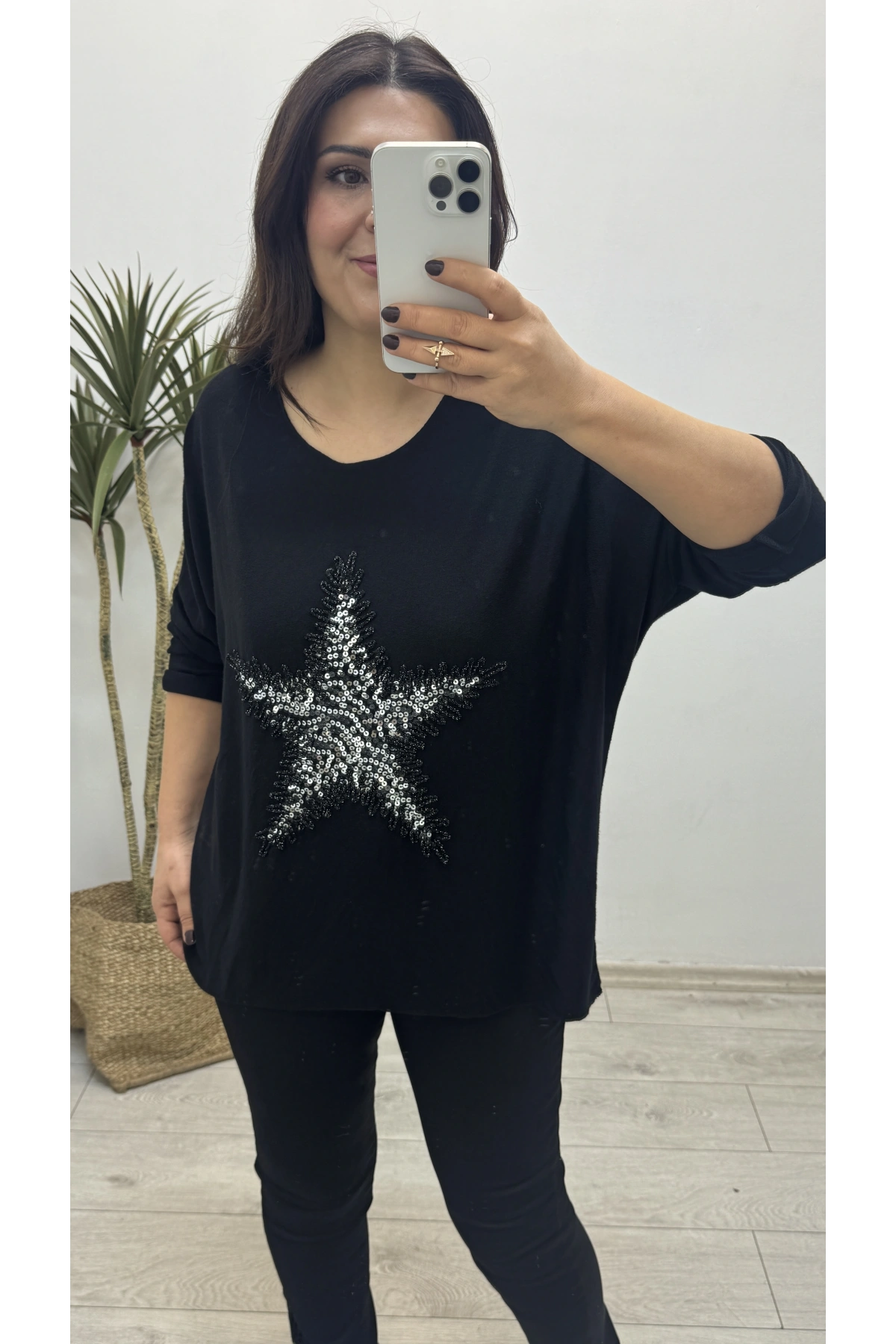 Yıldız Desenli Siyah İthal Bluz