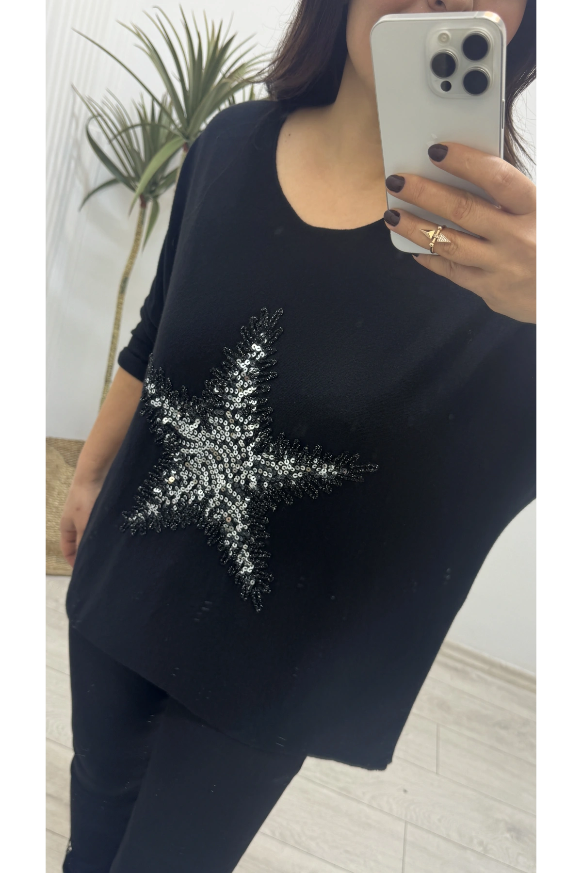 Yıldız Desenli Siyah İthal Bluz