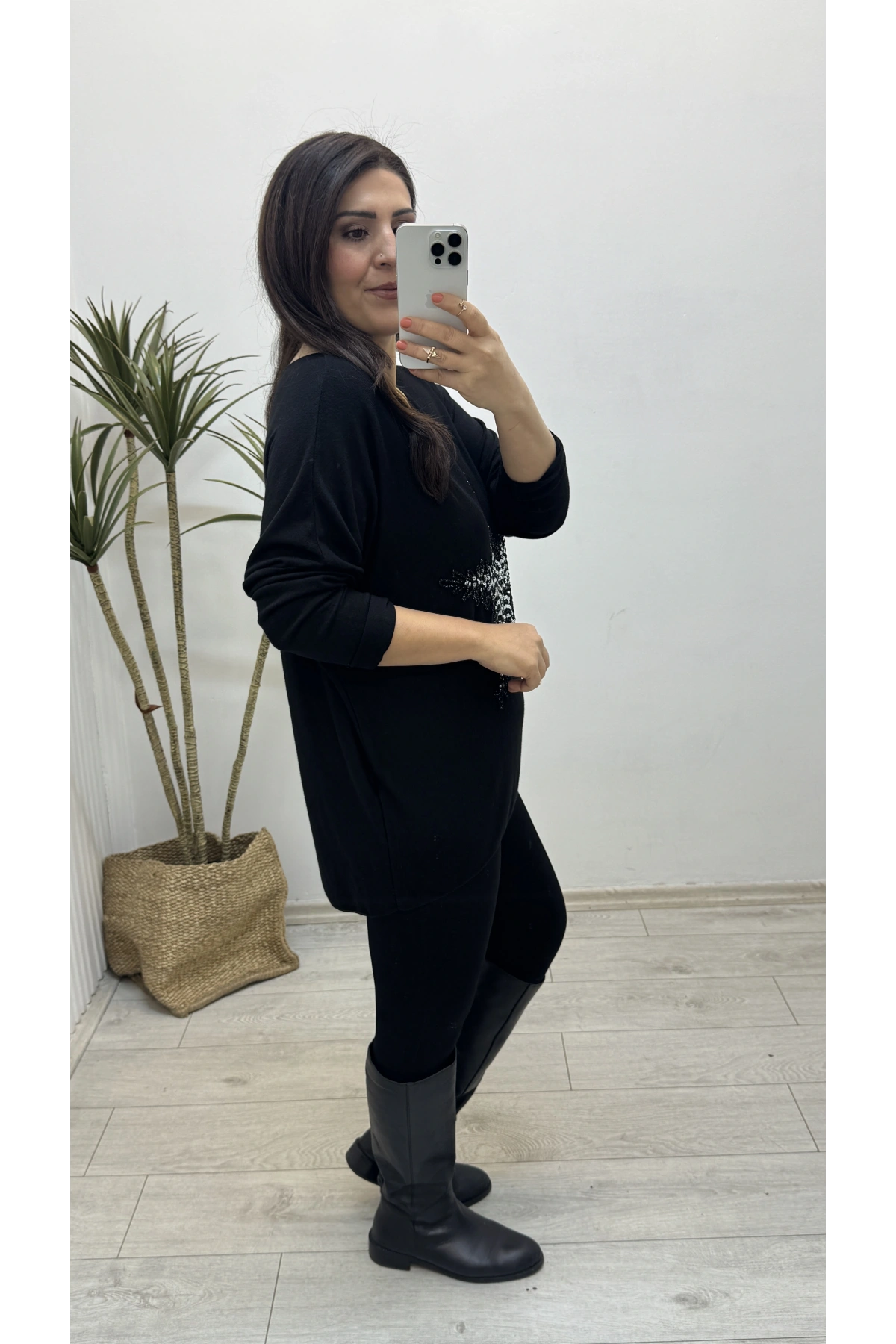 Yıldız Desenli Siyah İthal Bluz