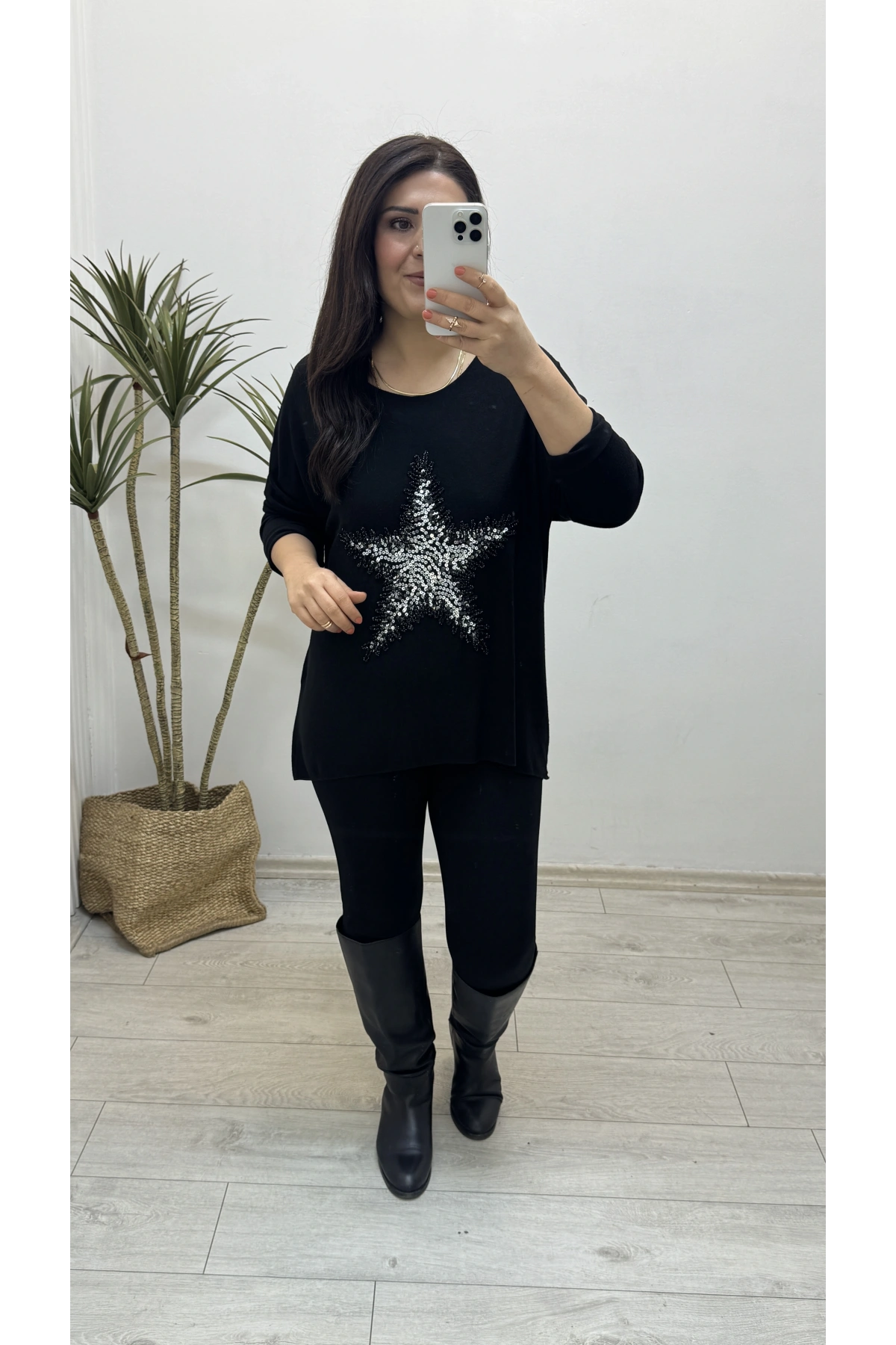 Yıldız Desenli Siyah İthal Bluz