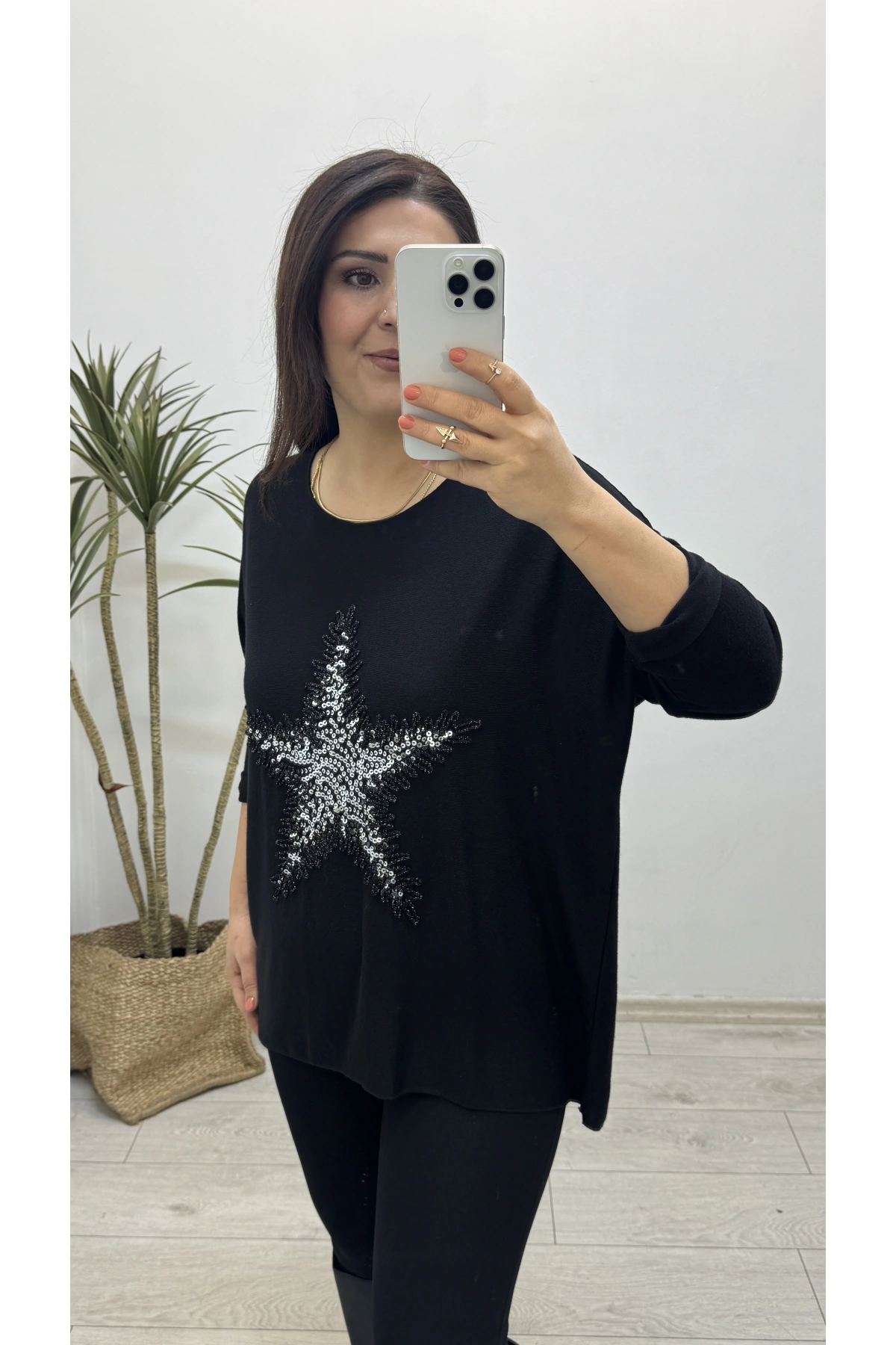 Yıldız Desenli Siyah İthal Bluz
