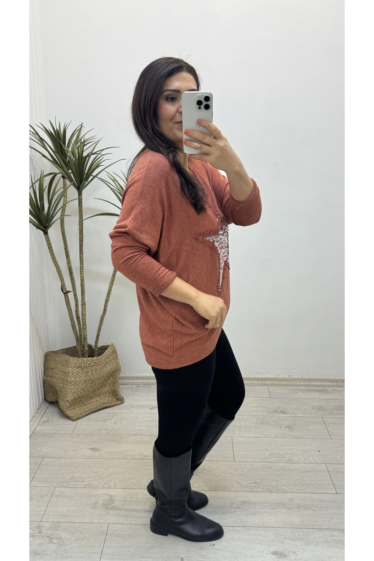 Yıldız Desenli Tarçın Rengi İthal Bluz