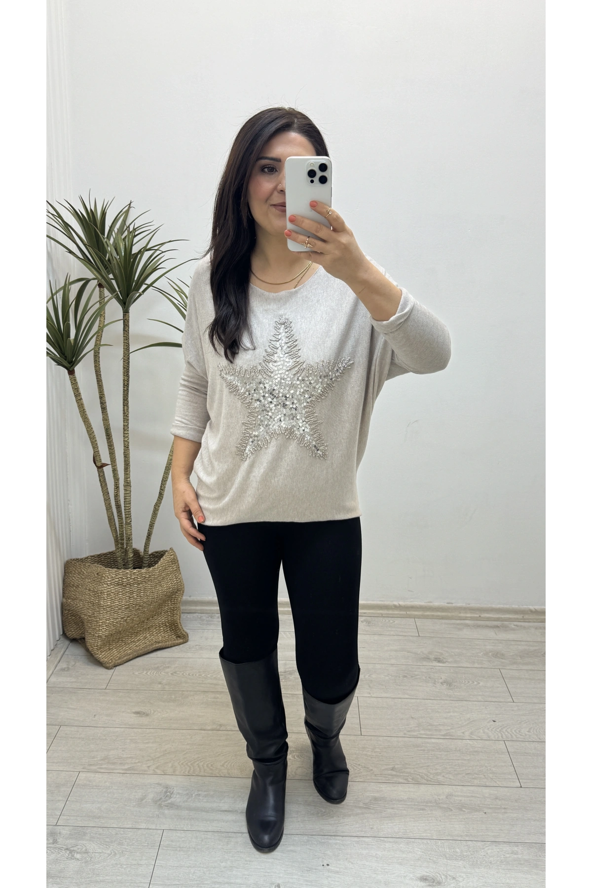 Yıldız Desenli Taş Rengi İthal Bluz