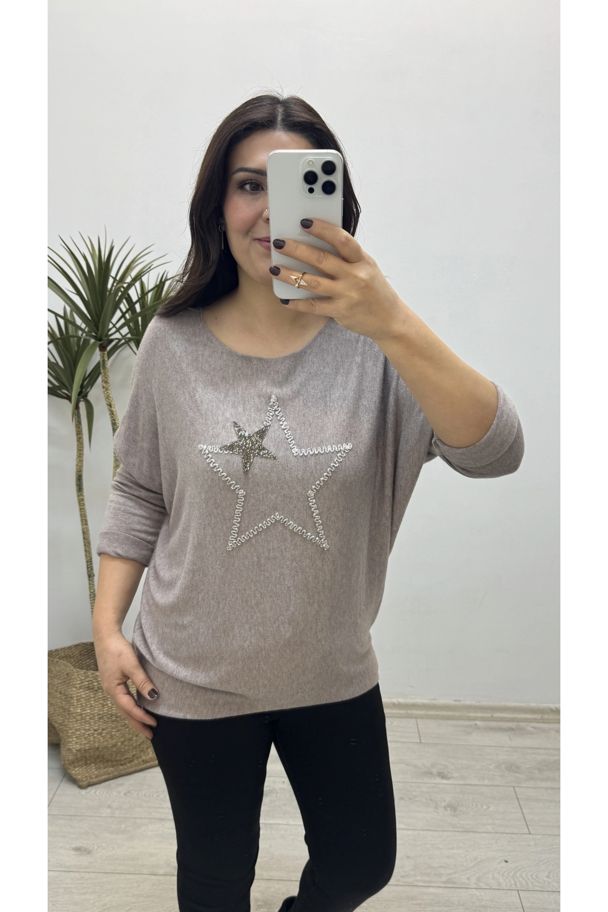 Yıldız Desenli Vizon Rengi İthal Bluz