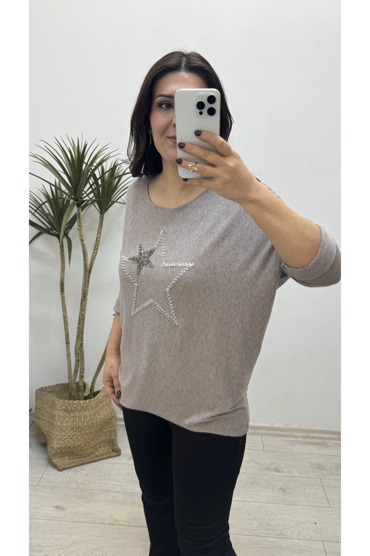 Yıldız Desenli Vizon Rengi İthal Bluz