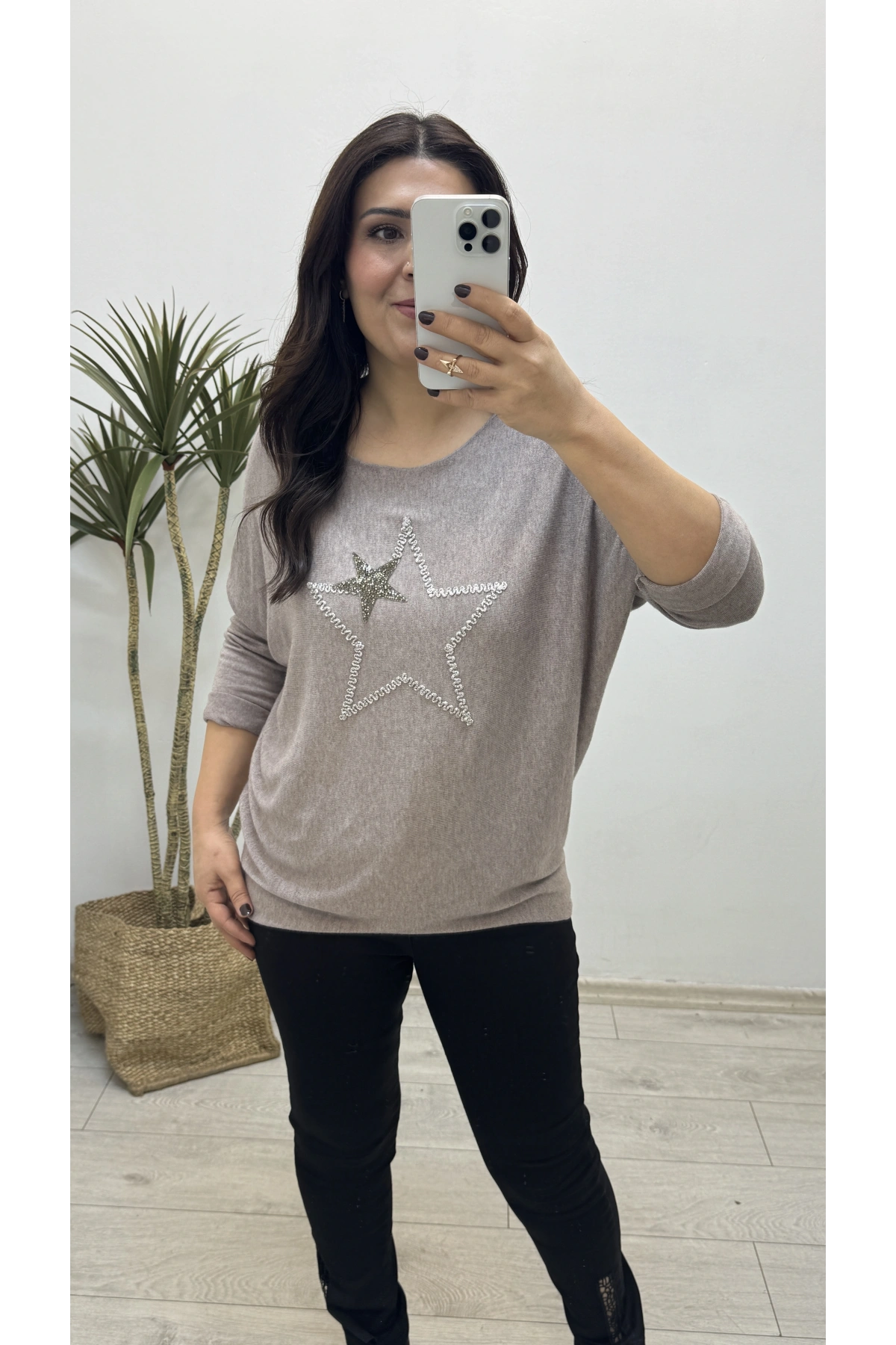 Yıldız Desenli Vizon Rengi İthal Bluz