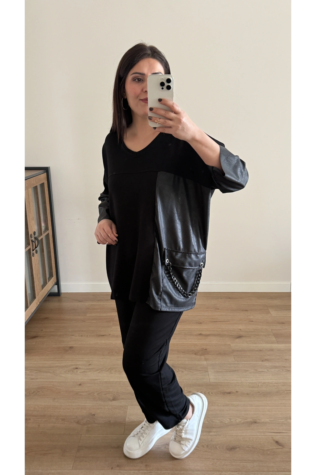 Zincir Aksesuarlı Eşofman Takımı