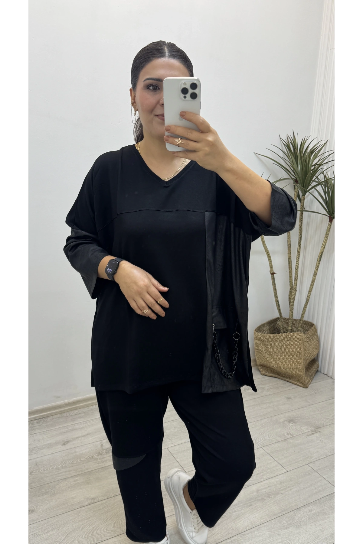 Zincir Aksesuarlı Eşofman Takımı