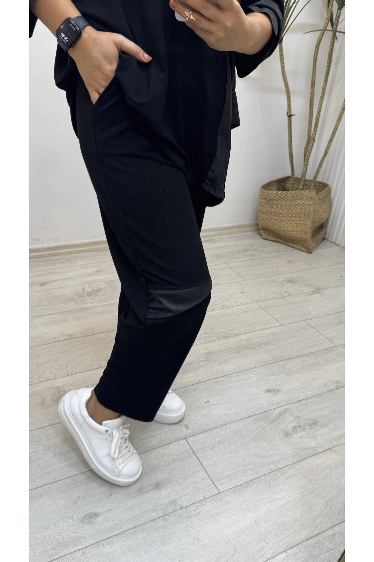 Zincir Aksesuarlı Eşofman Takımı