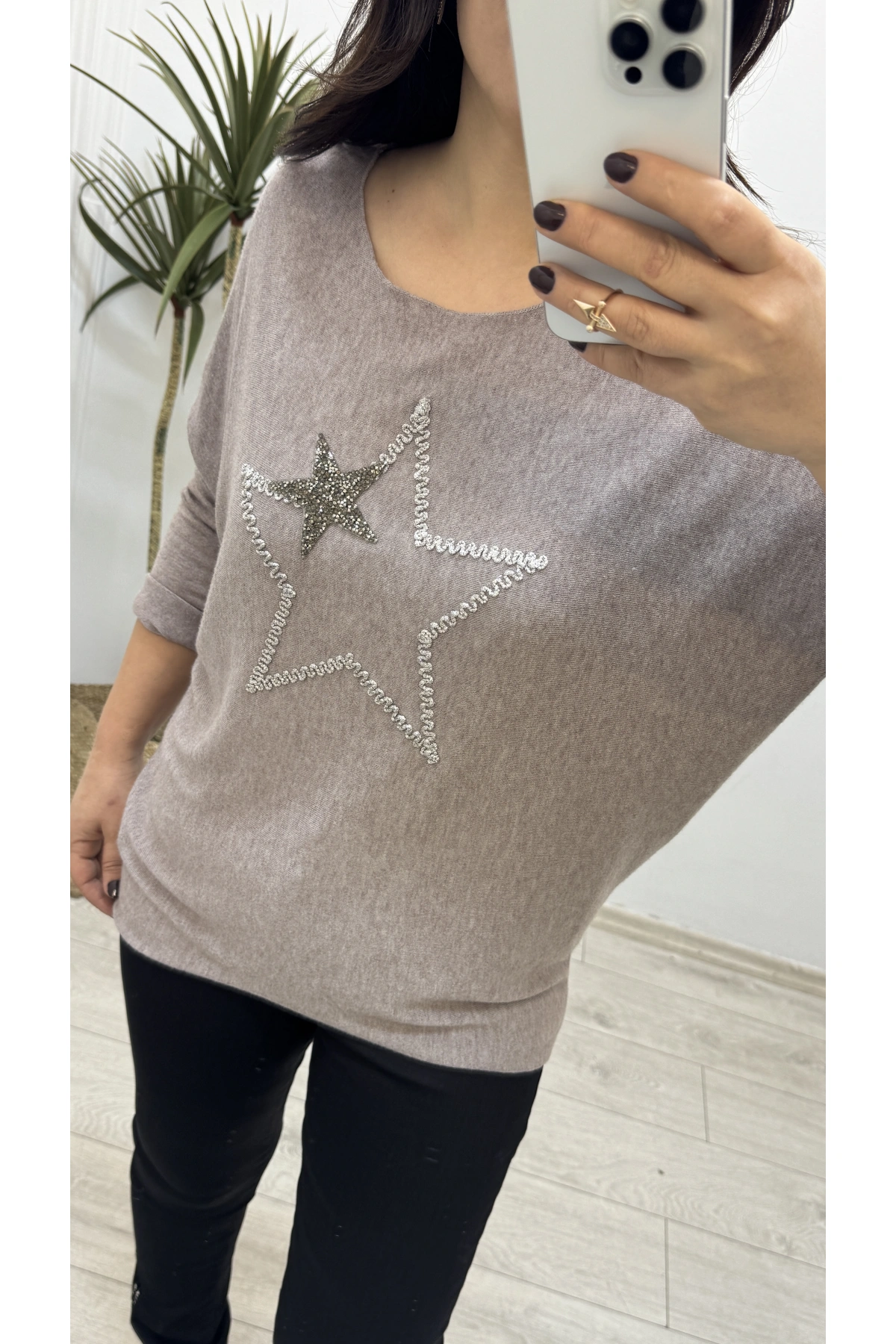 Yıldız Desenli Vizon Rengi İthal Bluz