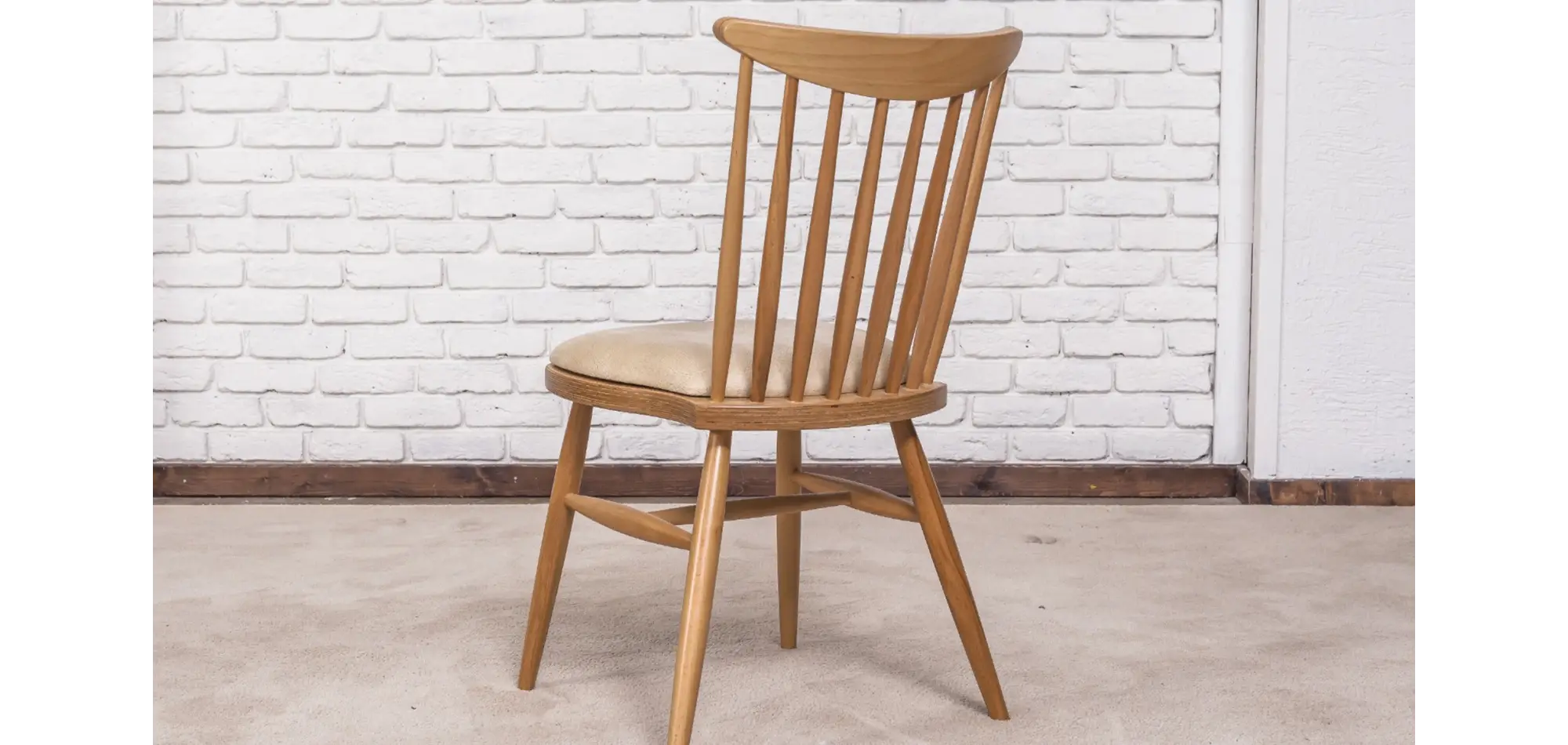 Minimal Masa Takımı