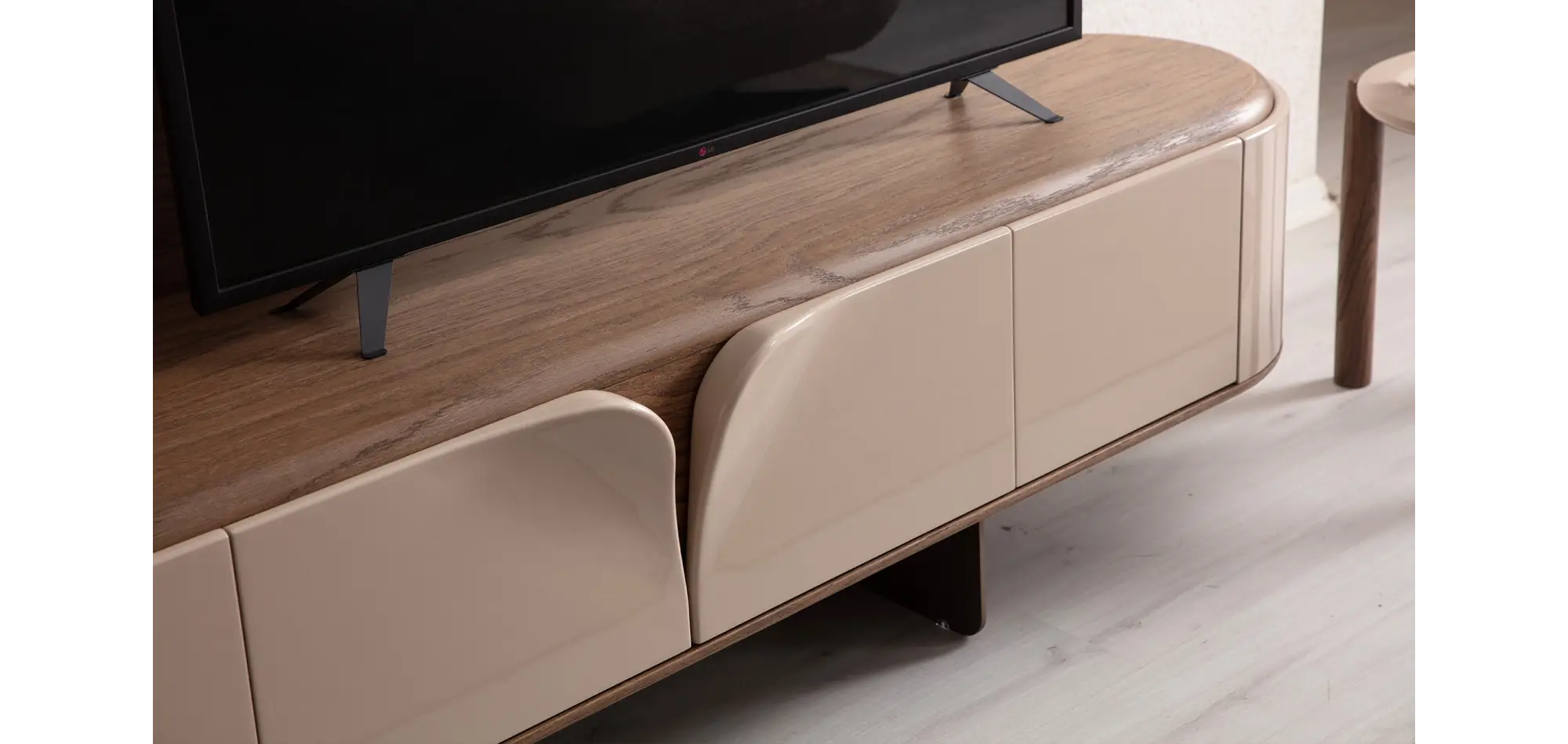 Castello Tv Sehpası