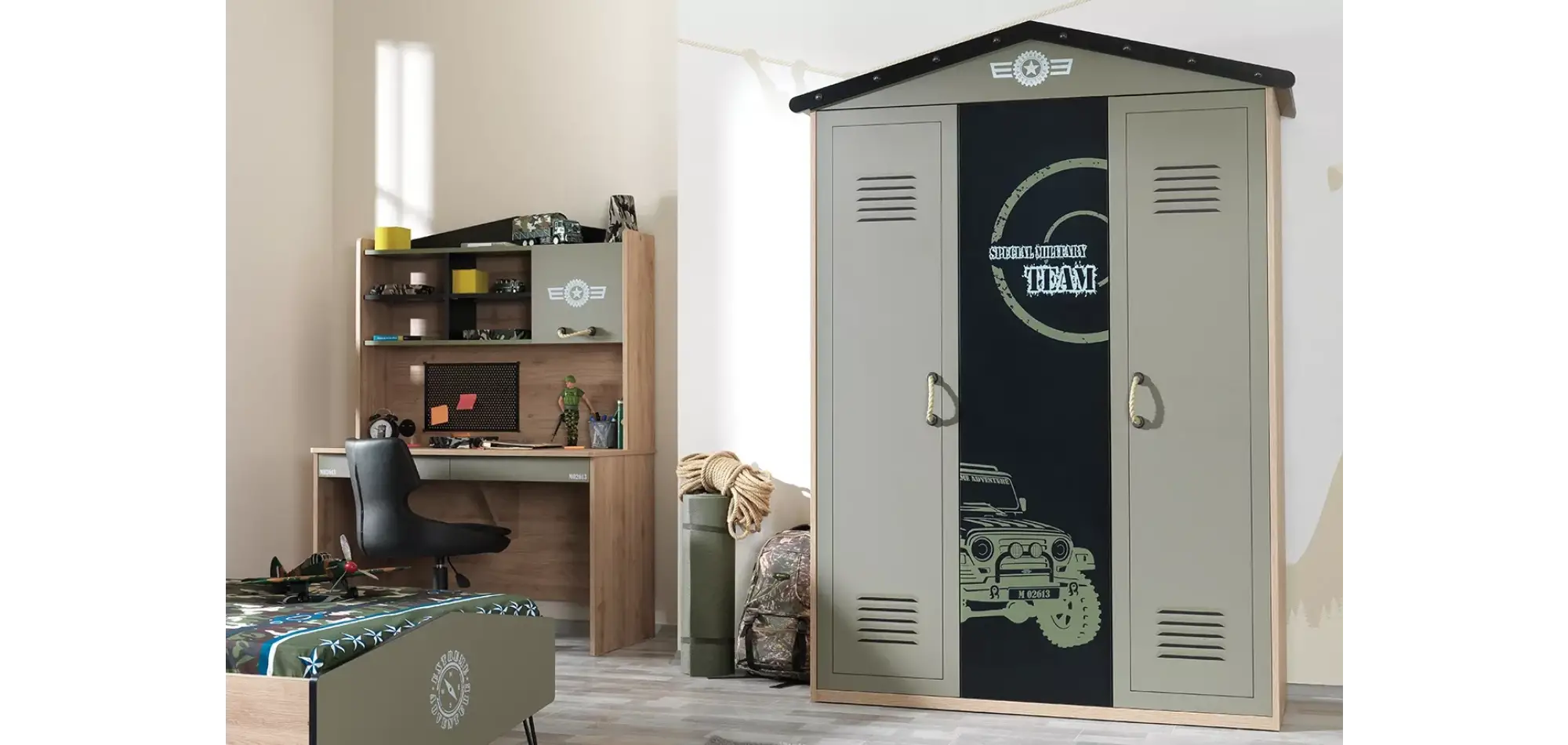 Camp 3 Kapılı Dolap
