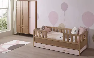 Alice Toddler