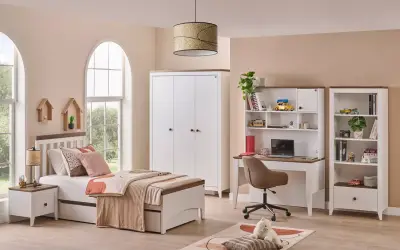 Lucia Çalışma Masası