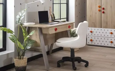 Montessori Hut Çalışma Masası