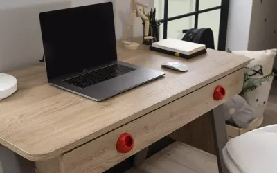 Montessori Hut Çalışma Masası