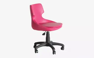 Pembe Sandalye