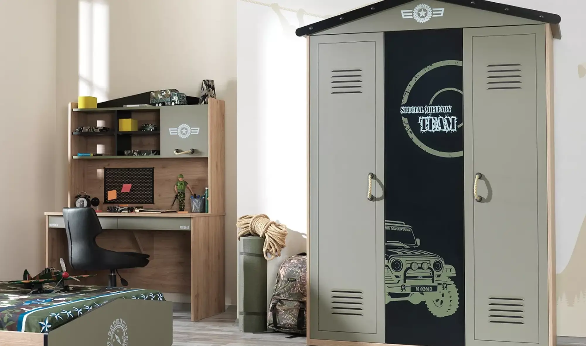 Camp 3 Kapılı Dolap